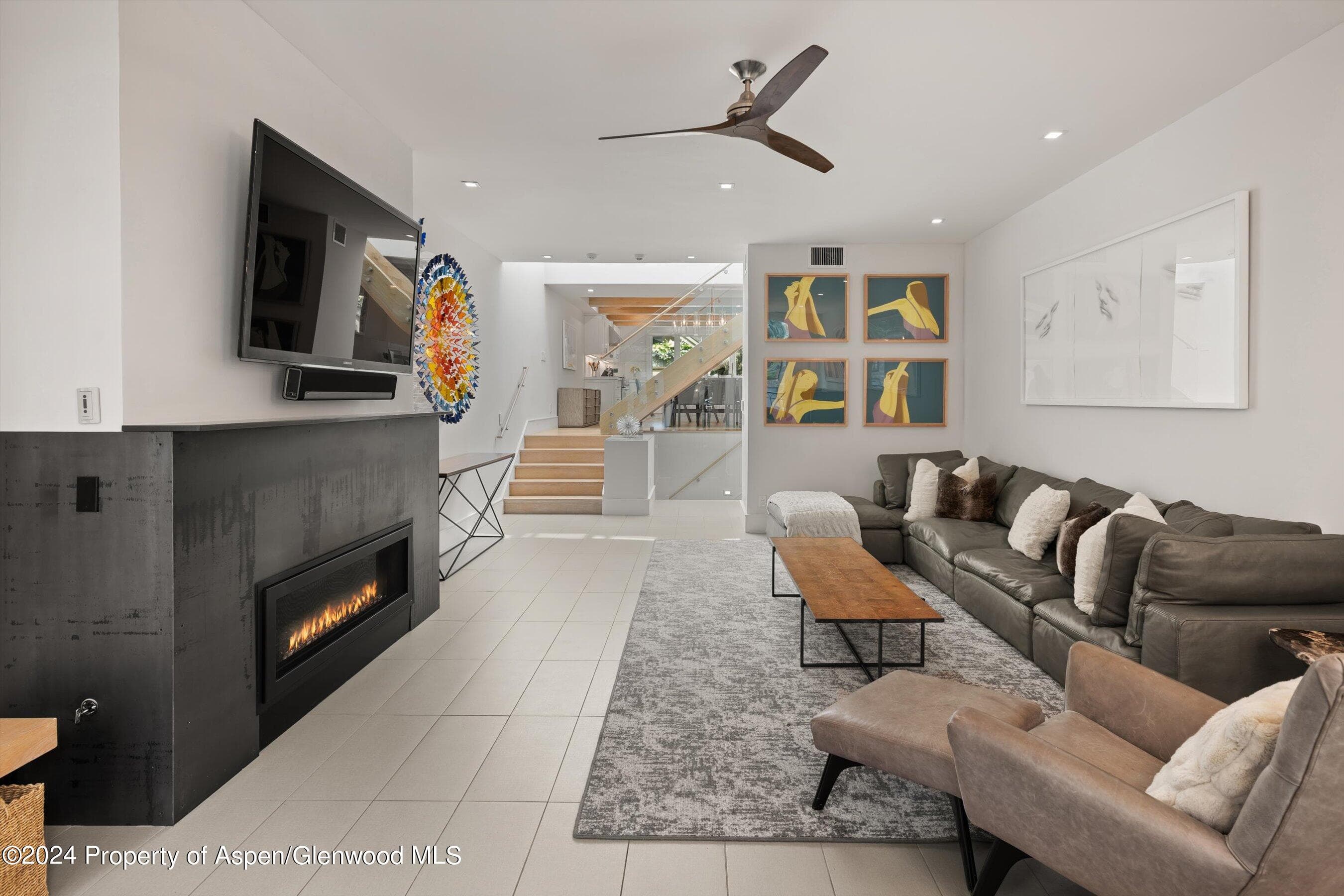 812 E Cooper Avenue, Aspen, CO 81611 - Photo 2