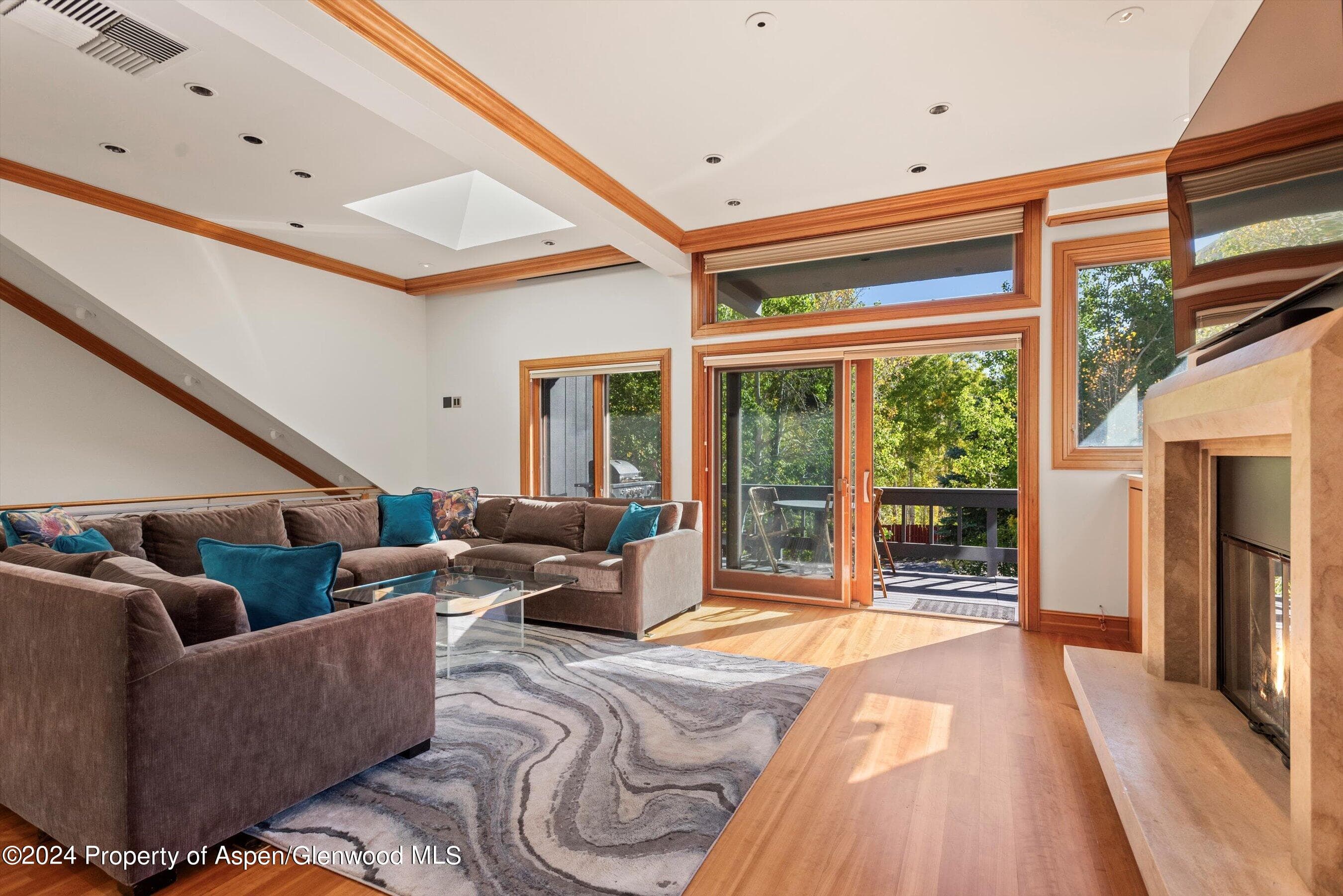 1085 Cemetery Lane A, Aspen, CO 81611 - Photo 2