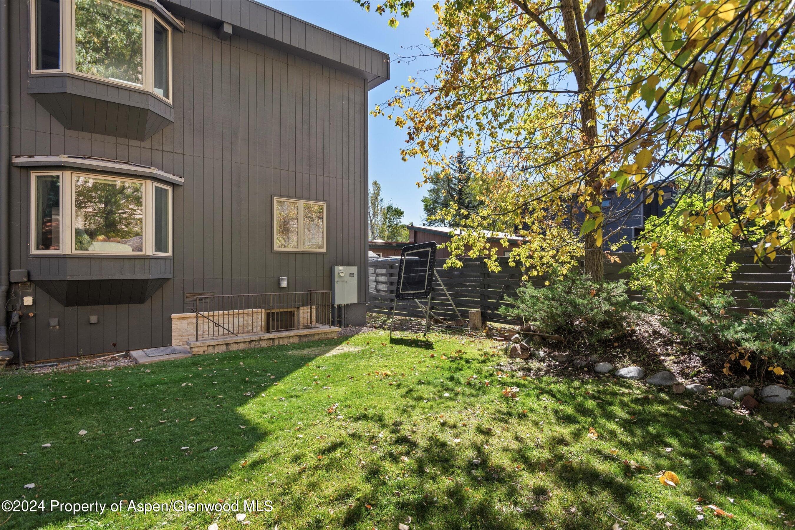 1085 Cemetery Lane A, Aspen, CO 81611 - Photo 28
