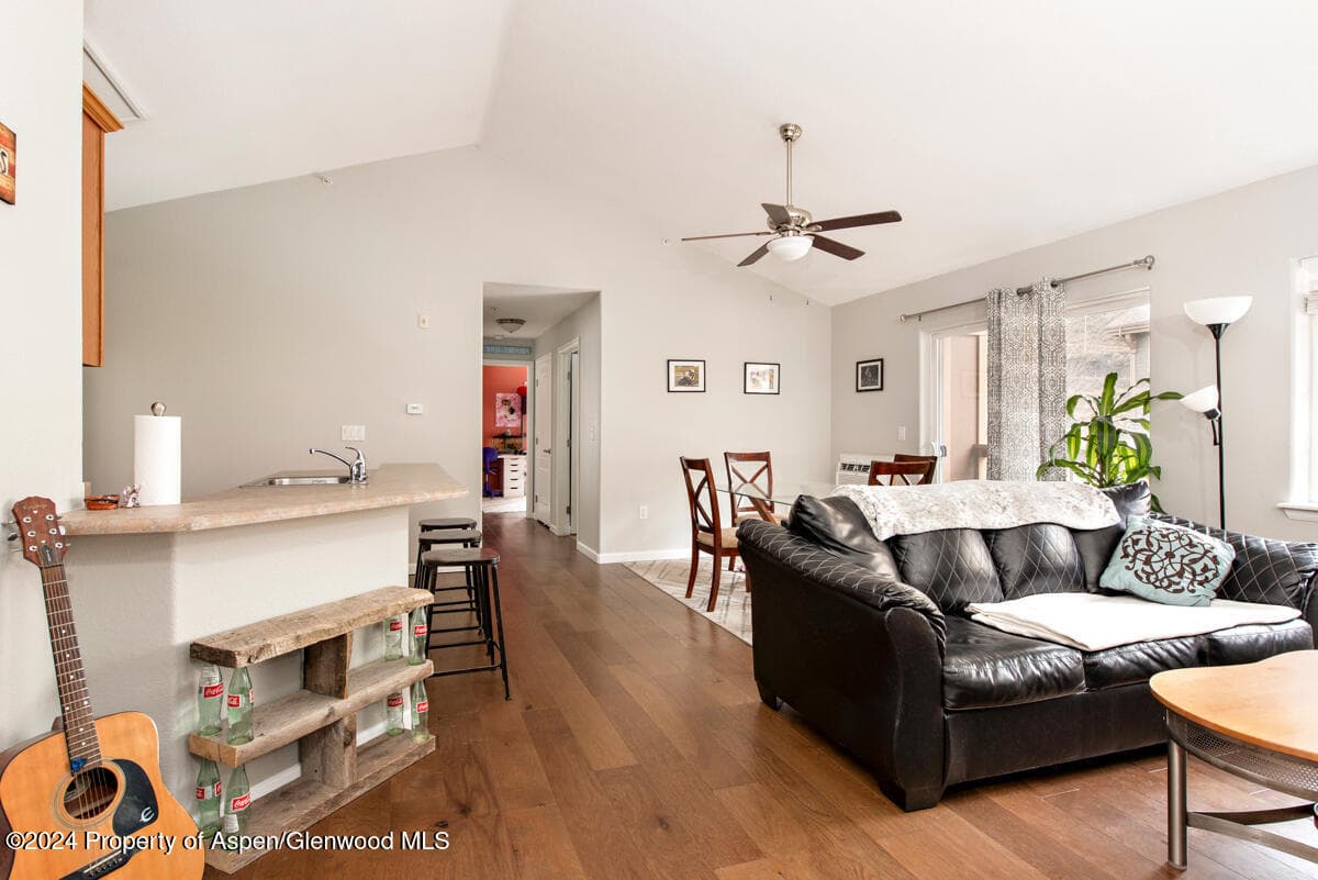 599 River View Drive 1107, New Castle, CO 81647 - Photo 4