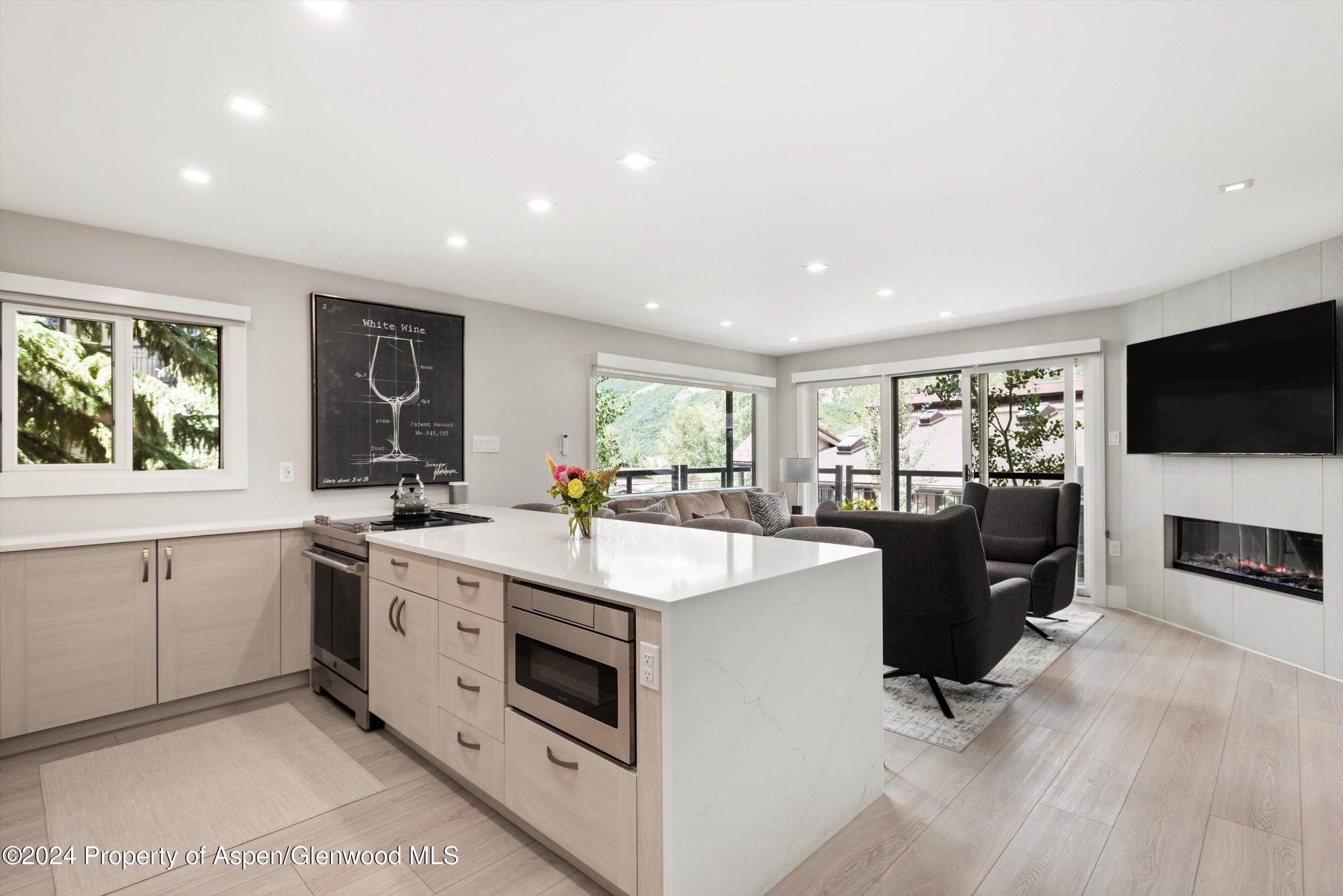 400 Wood Road H-2212 - Photo 4