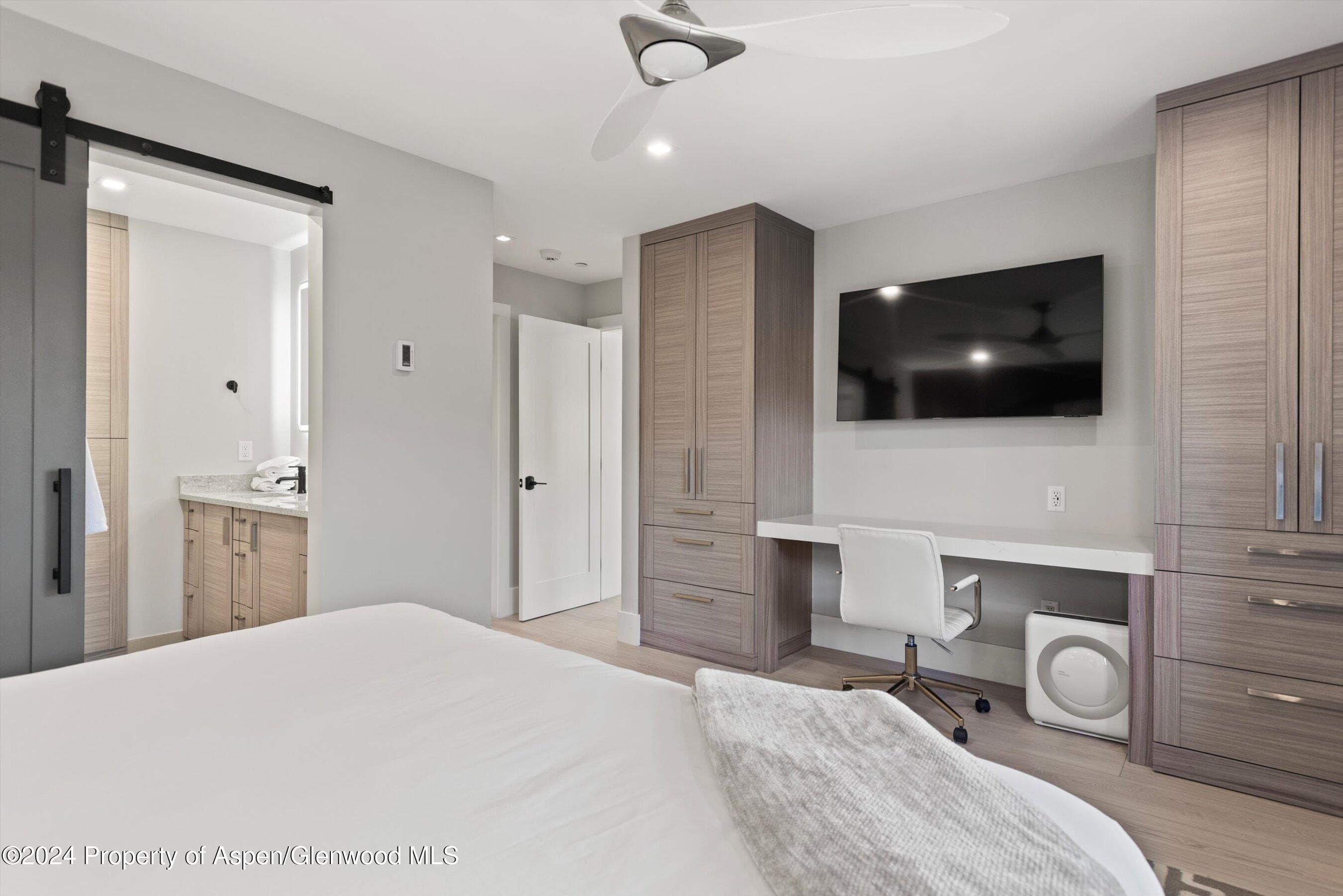 400 Wood Road H-2212 - Photo 9