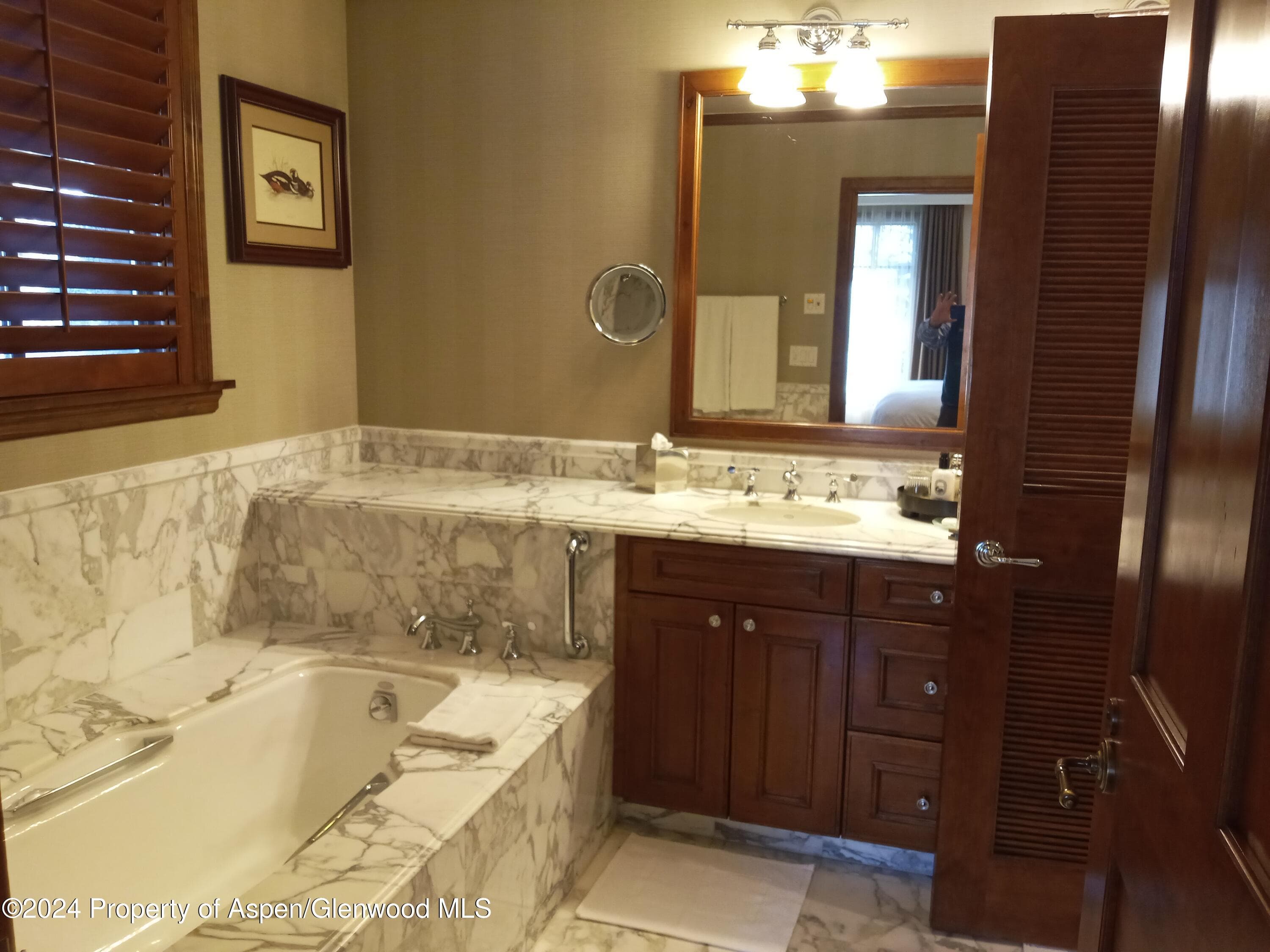 0075 Prospector Road Unit 8206 Summer Interest 12, Aspen, CO 81611 - Photo 8