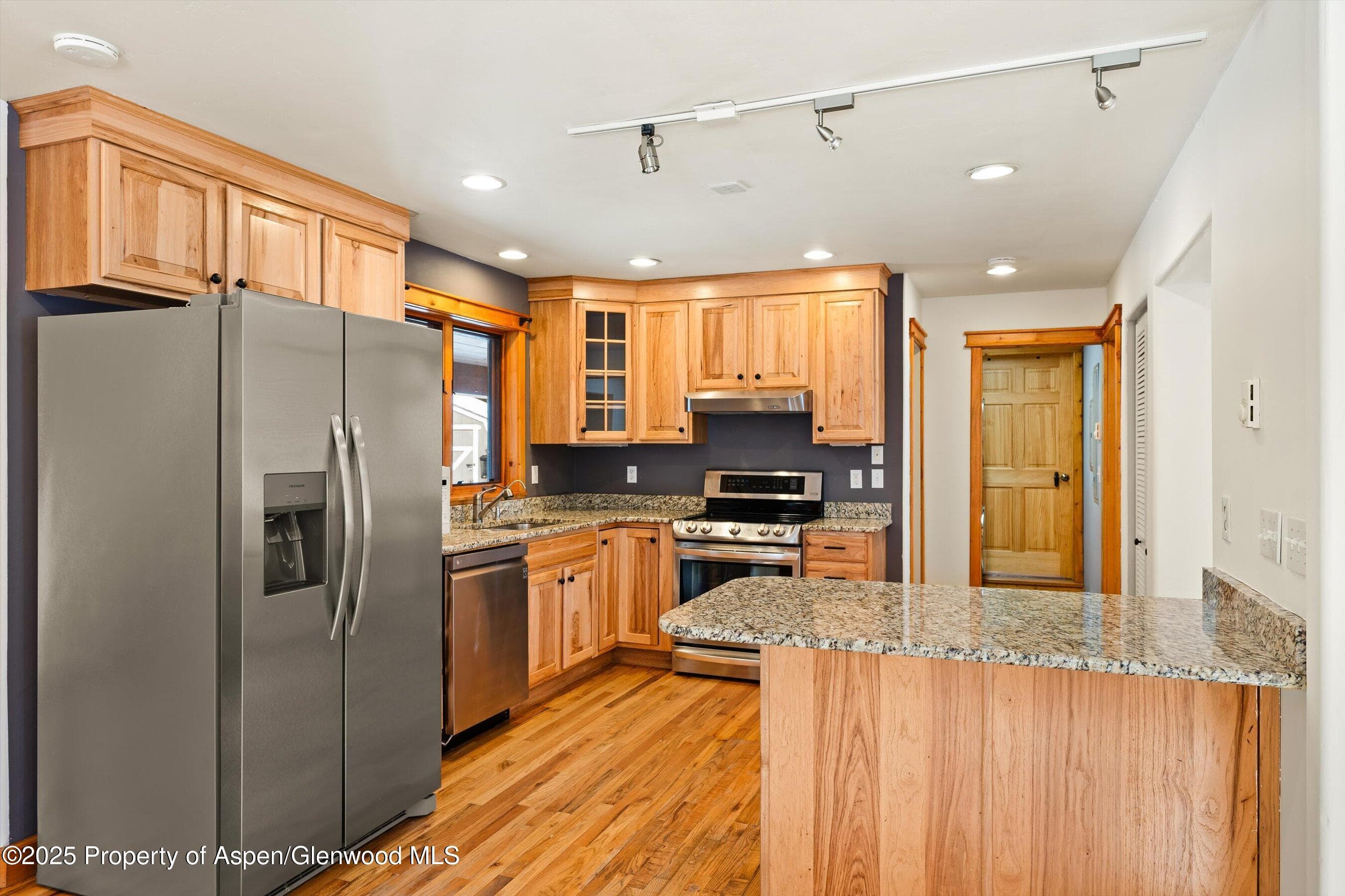 711 W Park Street, Marble, CO 81623 - Photo 6