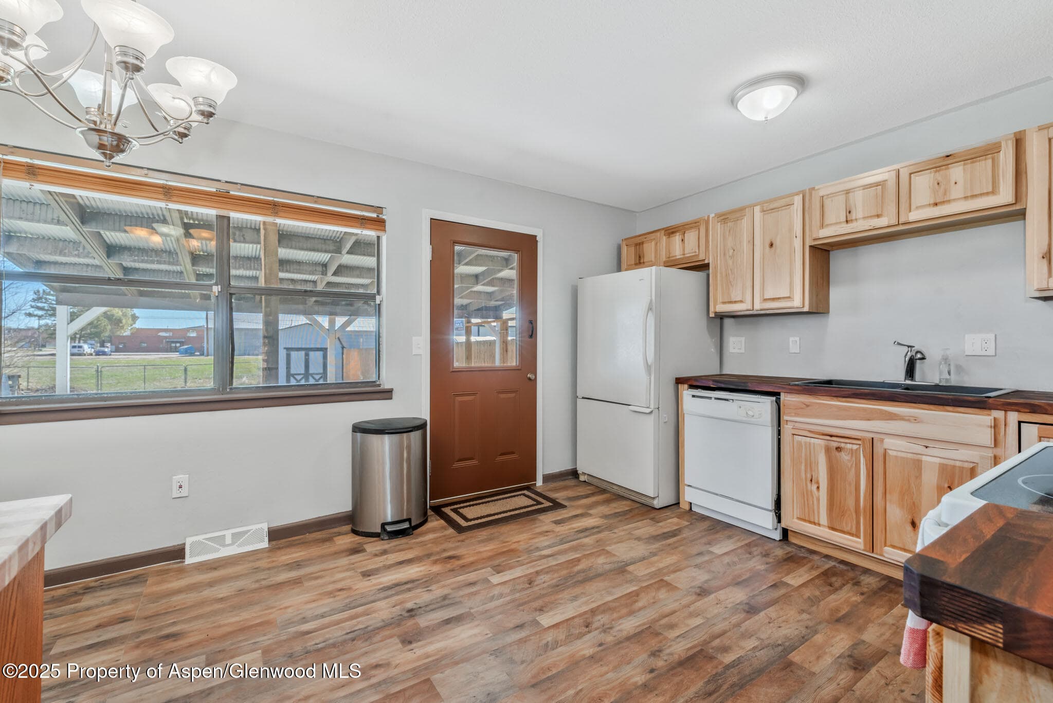 325 Apple Street, Craig, CO 81625 - Photo 5
