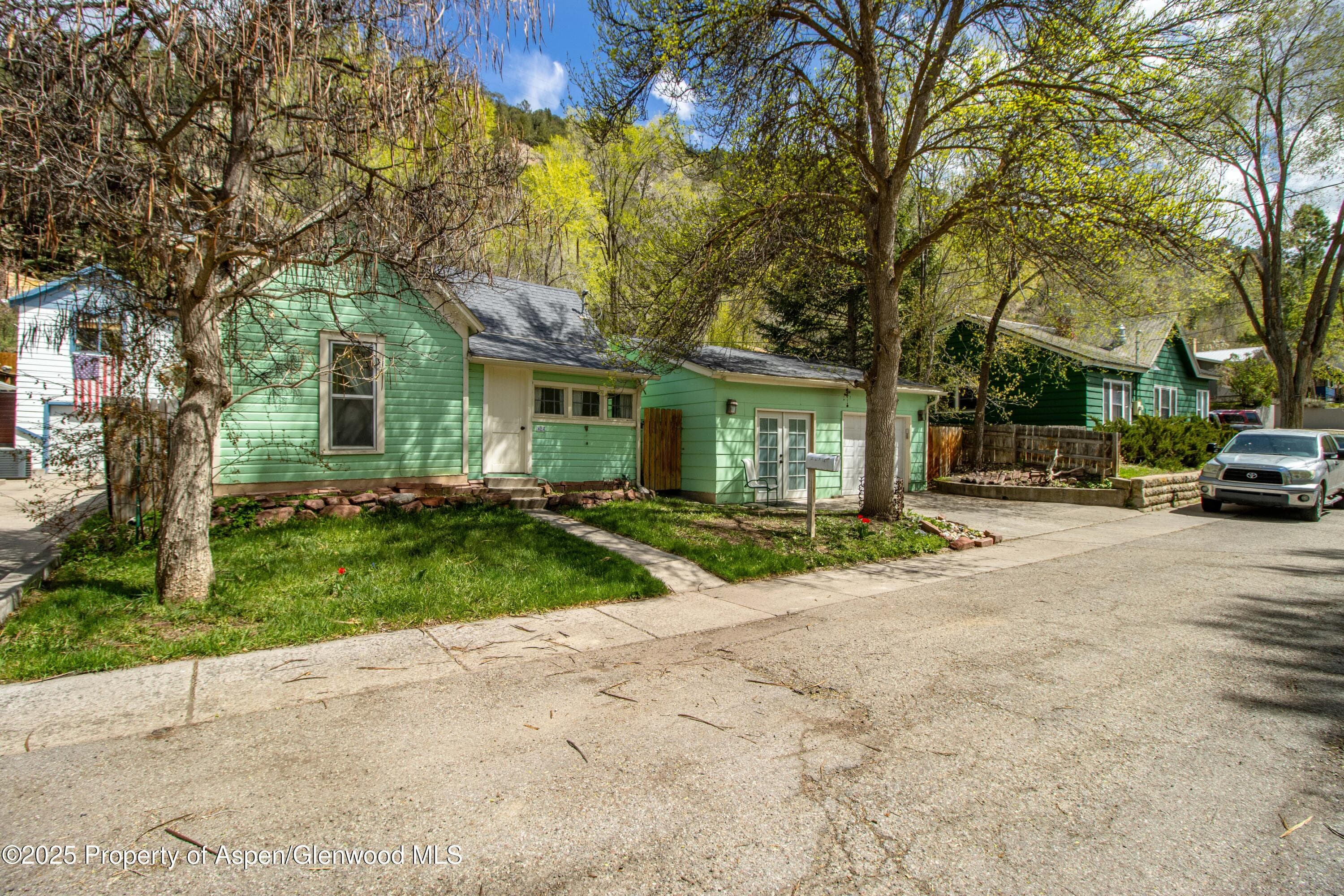 824 Lincoln Avenue, Glenwood Springs, CO 81601 - Photo 3