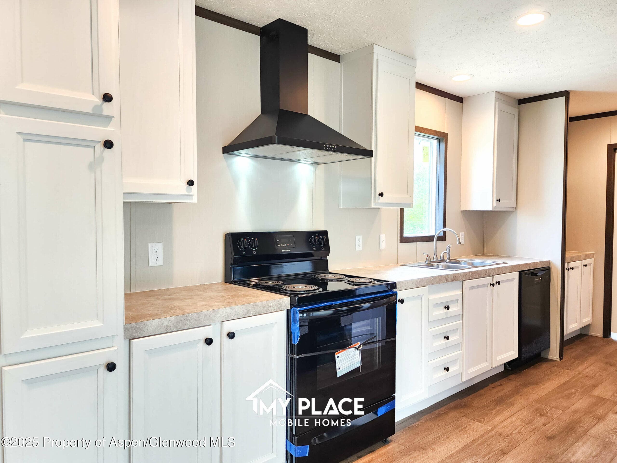 100 Silverton Court, Parachute, CO 81635 - Photo 4