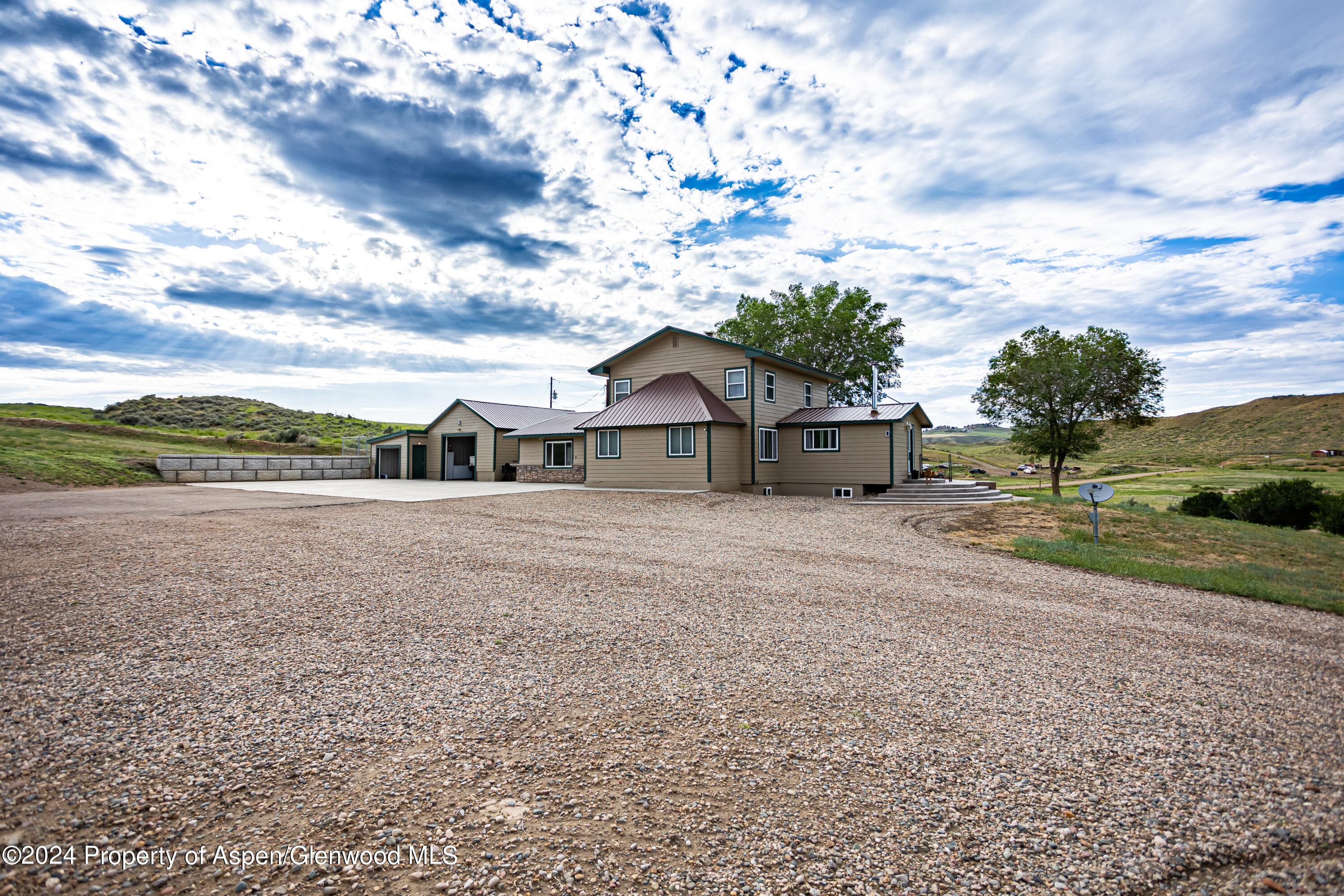 420 COUNTY ROAD 64, Craig, CO 81625 - Photo 4