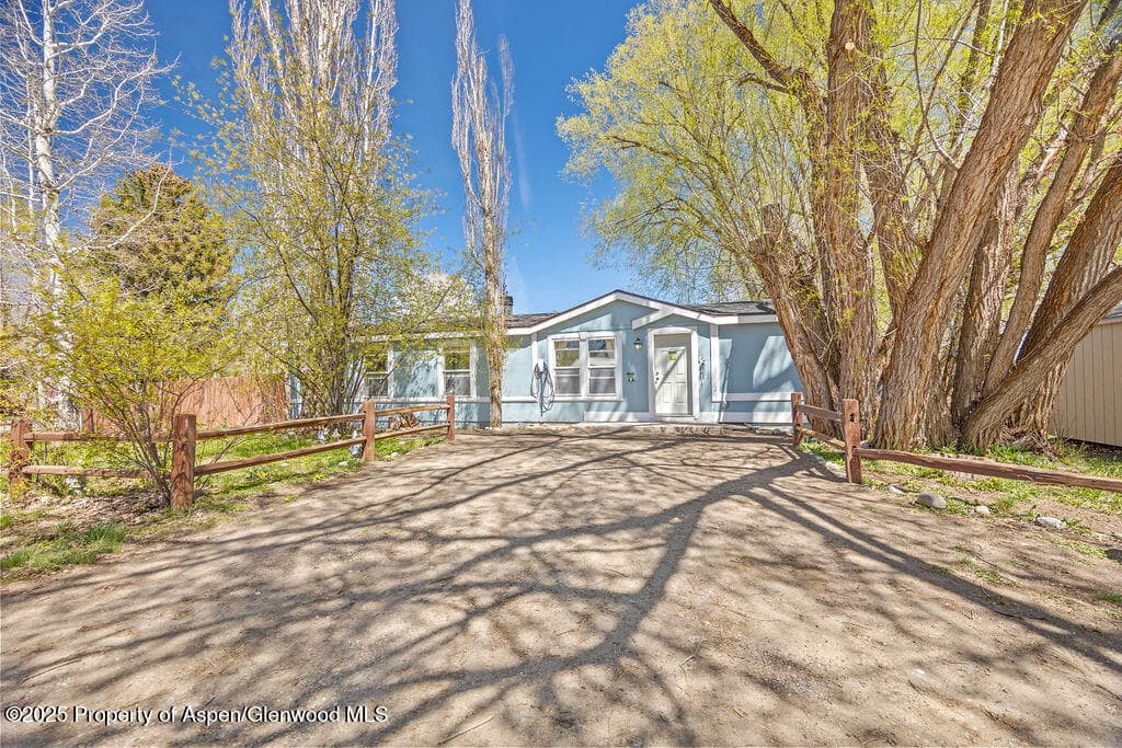 549 E Washington Avenue, Hayden, CO 81639 - Photo 1