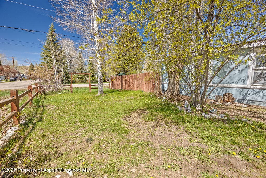 549 E Washington Avenue, Hayden, CO 81639 - Photo 10