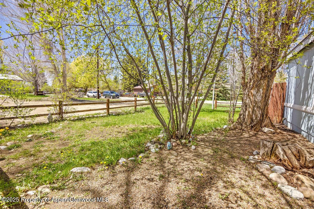 549 E Washington Avenue, Hayden, CO 81639 - Photo 3