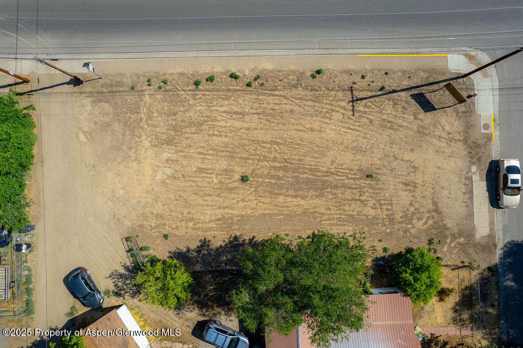 403 TUCKER Street, Craig, CO 81625 - Photo 2