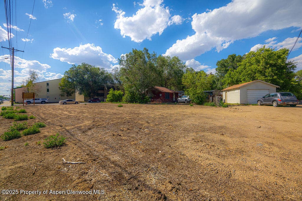403 TUCKER Street, Craig, CO 81625 - Photo 4