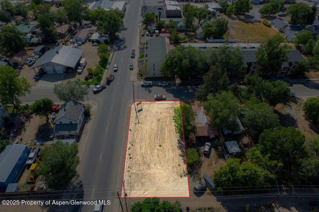 403 TUCKER Street, Craig, CO 81625 - Photo 3