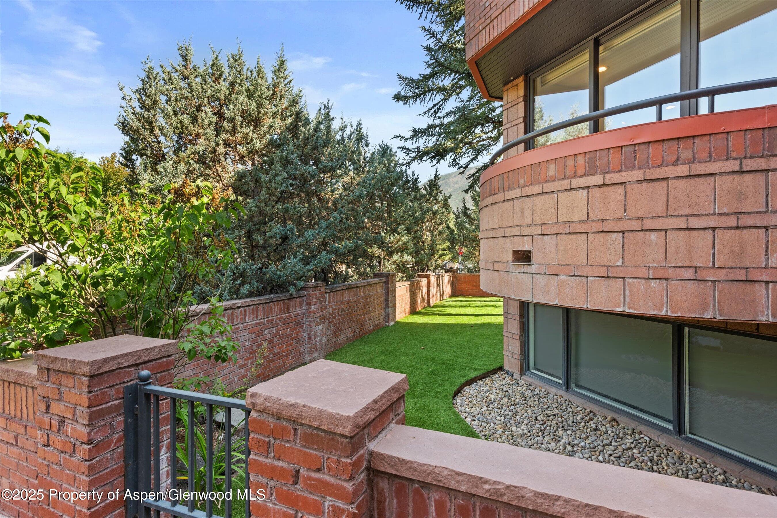 208 S Spring Street #1, Aspen, CO 81611 - Photo 28