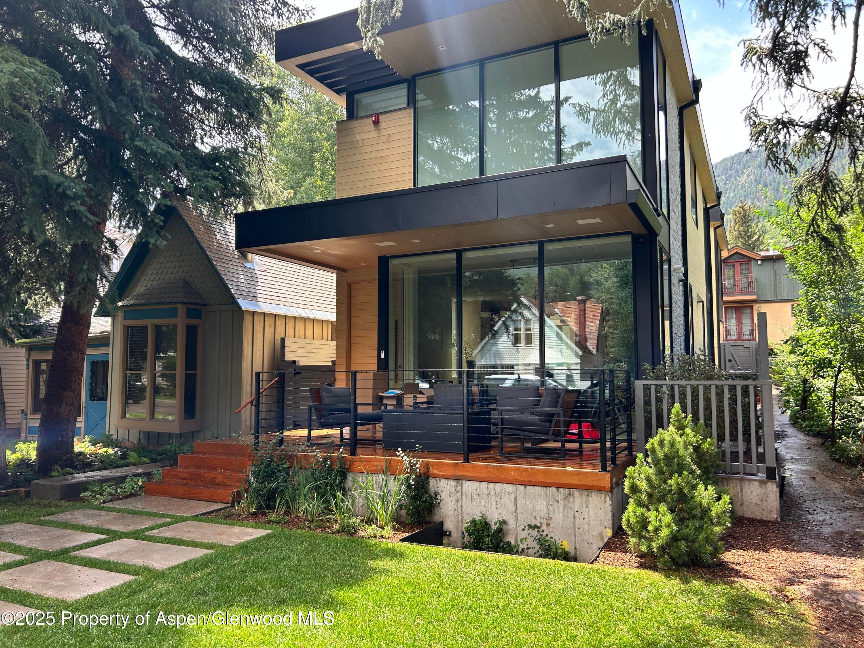 219 W Bleeker Street, Aspen, CO 81611 - Photo 55