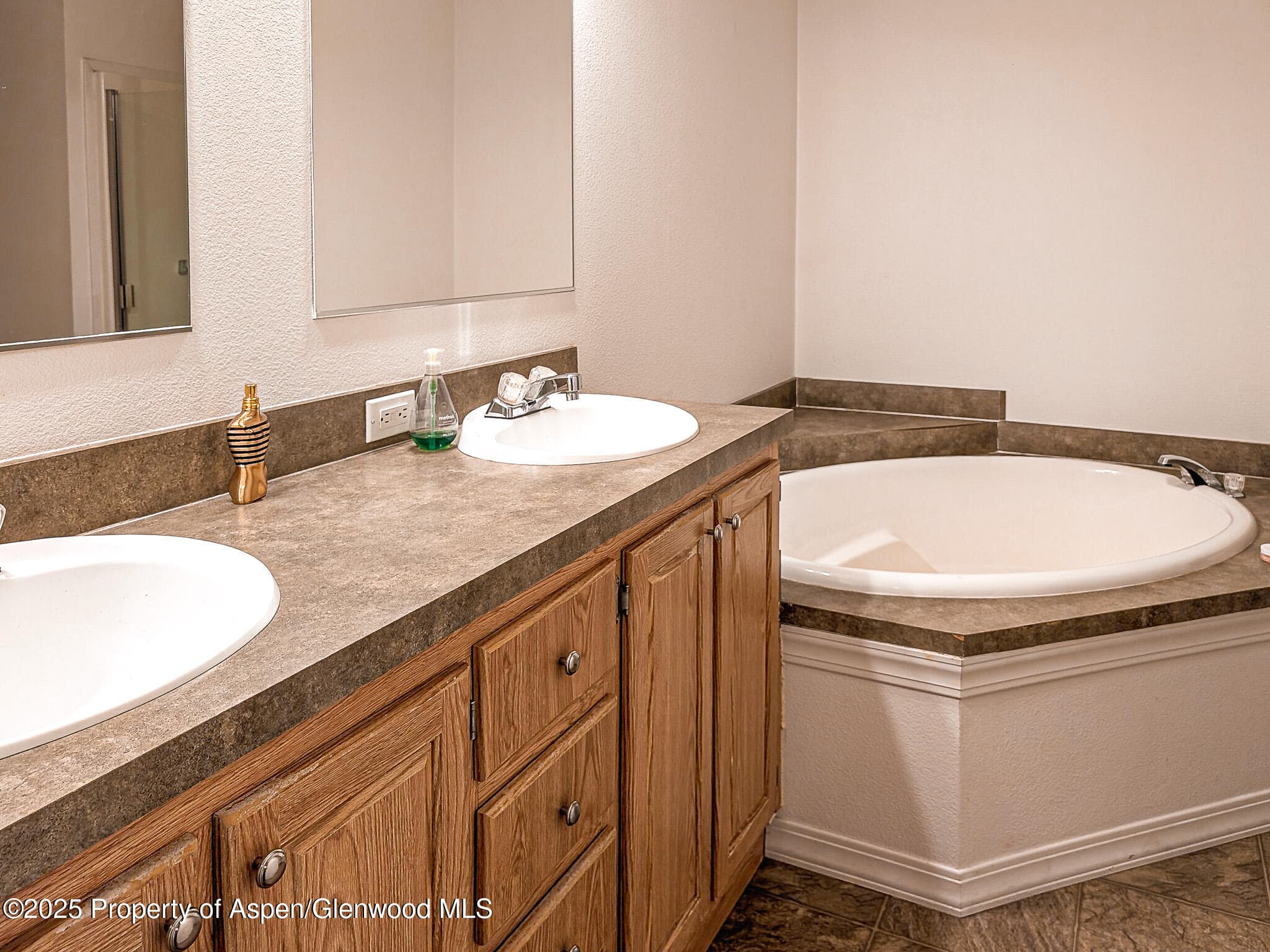 1031 Sprucewood Lane, Glenwood Springs, CO 81601 - Photo 13