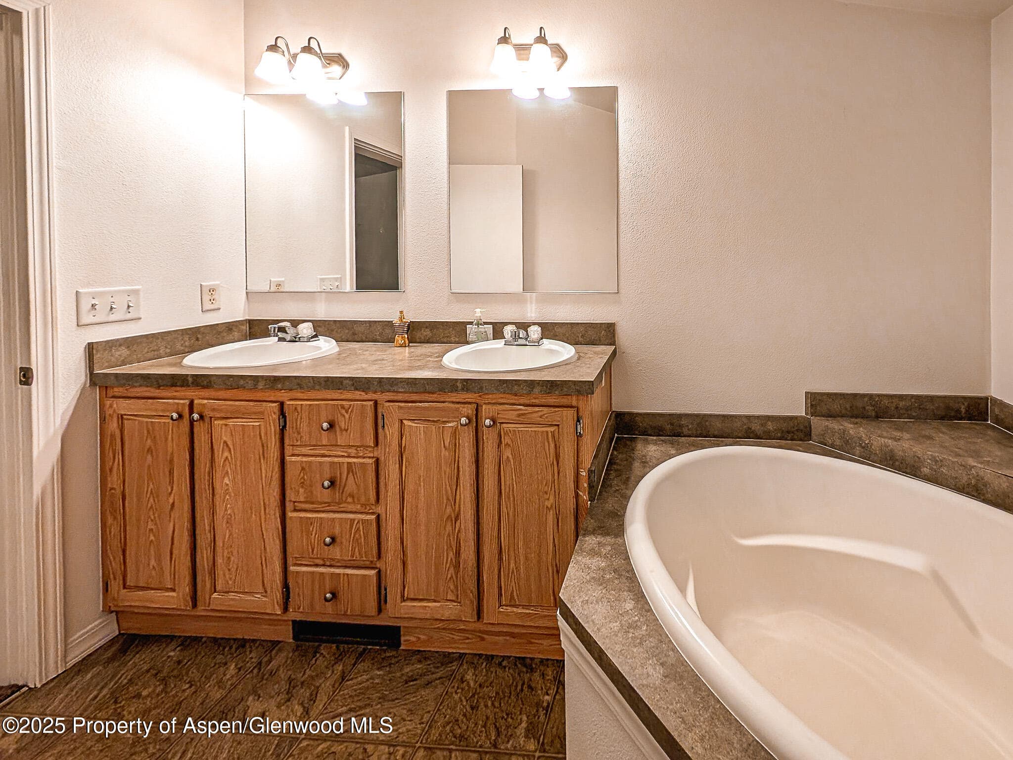 1031 Sprucewood Lane, Glenwood Springs, CO 81601 - Photo 14