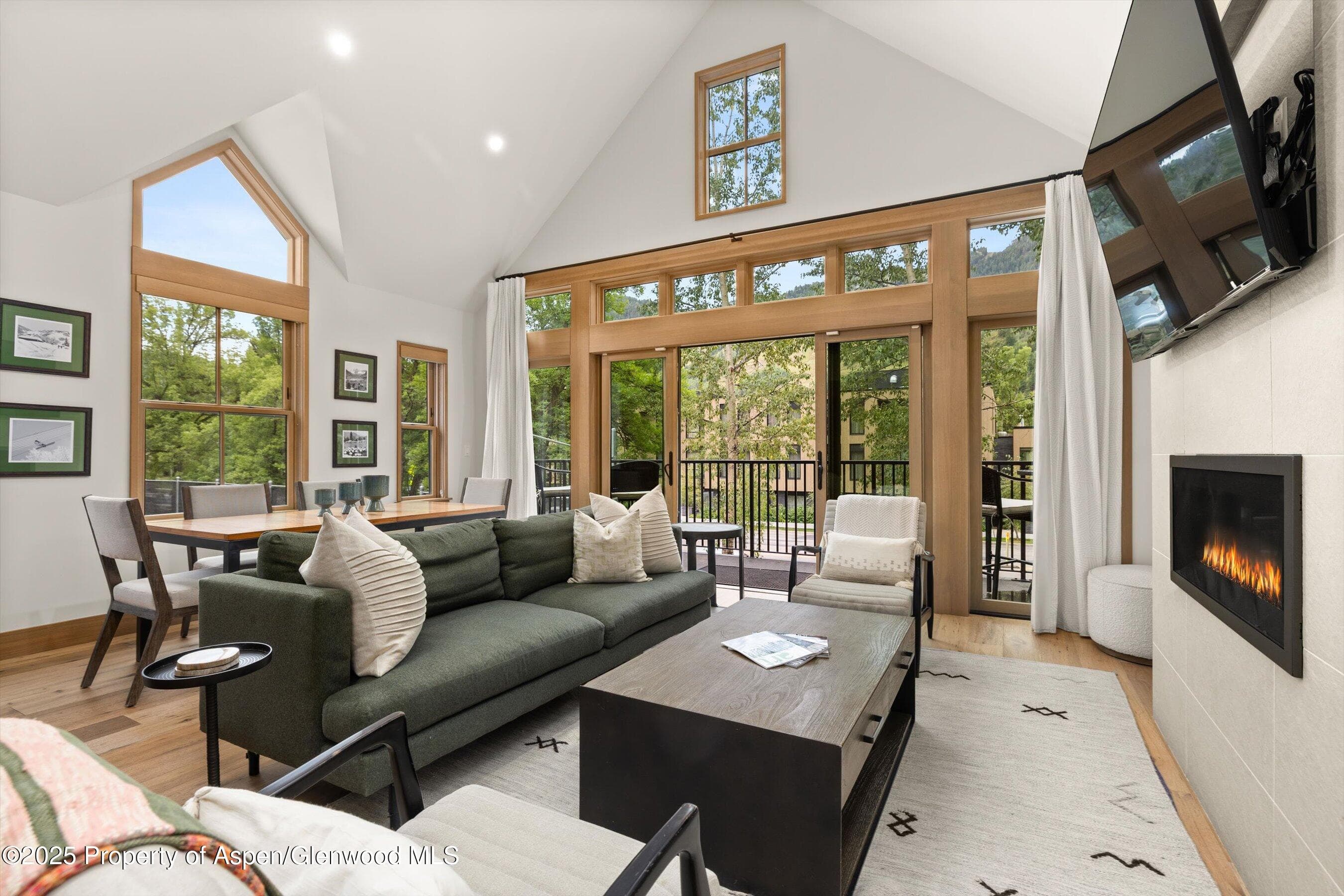 122 W Main Street, Aspen, CO 81611 - Photo 37