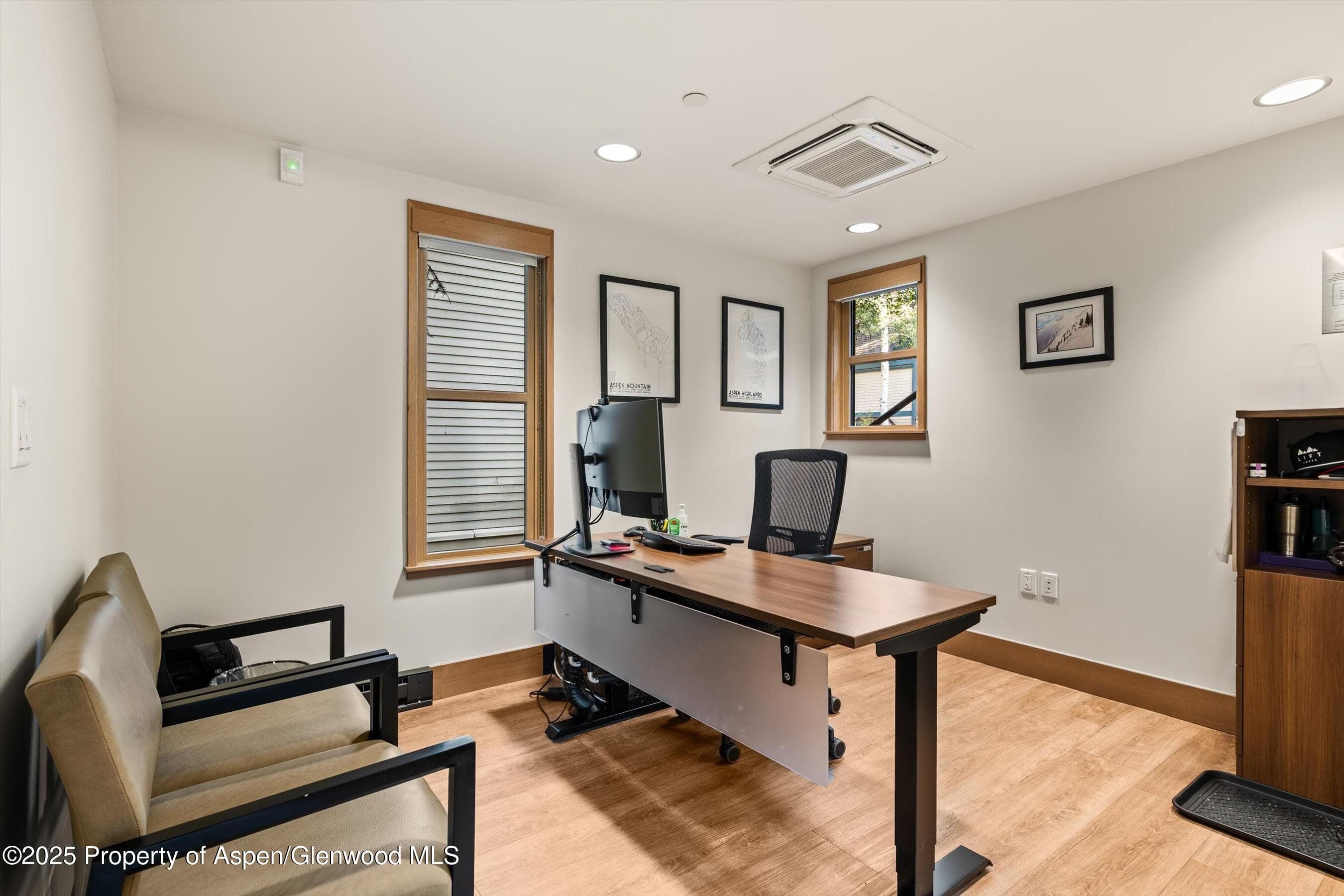 122 W Main Street, Aspen, CO 81611 - Photo 15