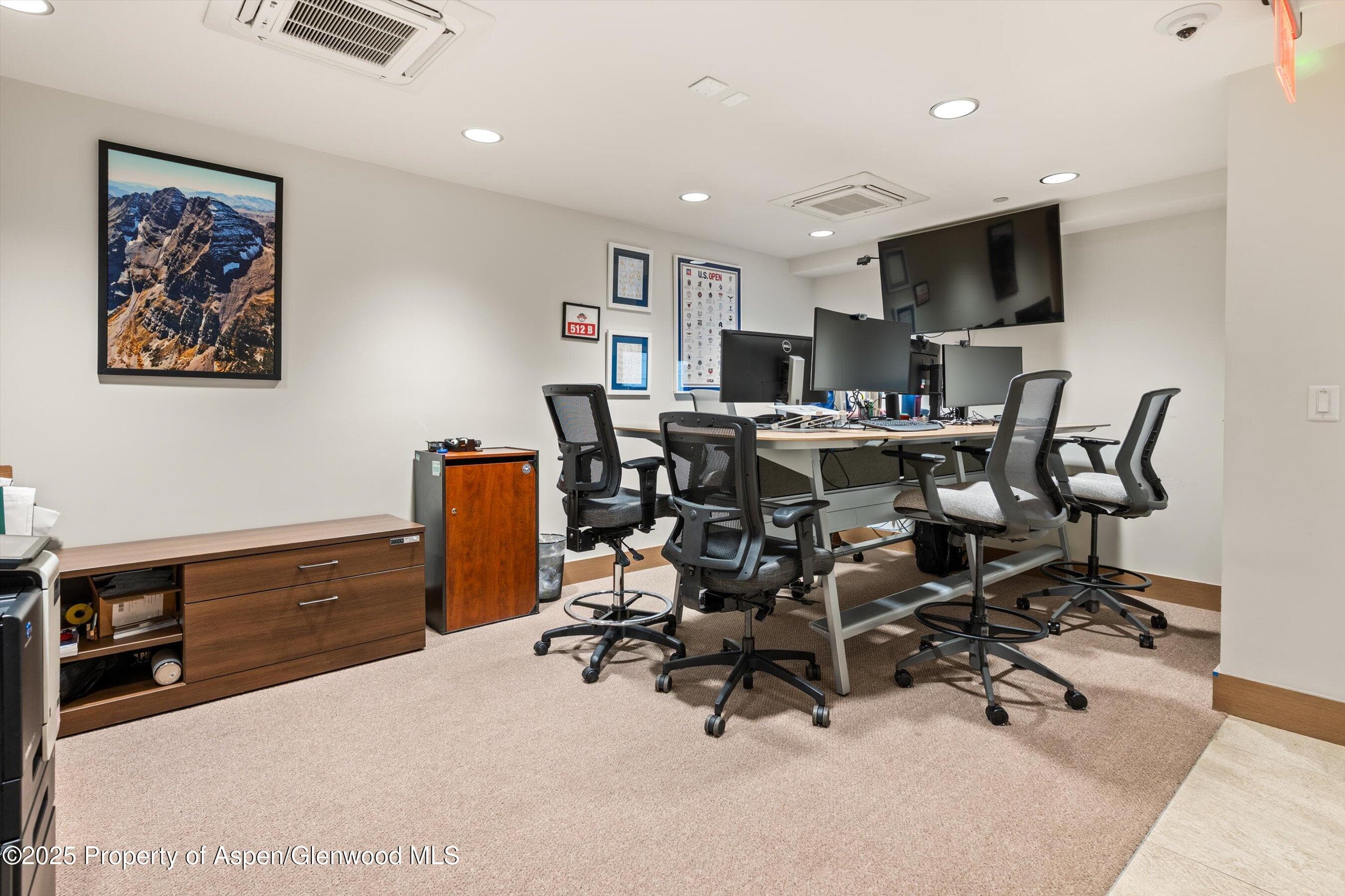 122 W Main Street, Aspen, CO 81611 - Photo 21