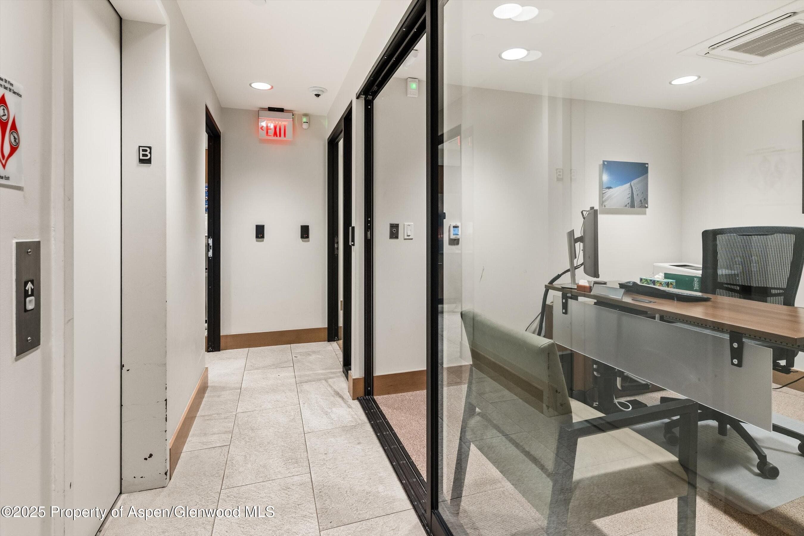 122 W Main Street, Aspen, CO 81611 - Photo 25