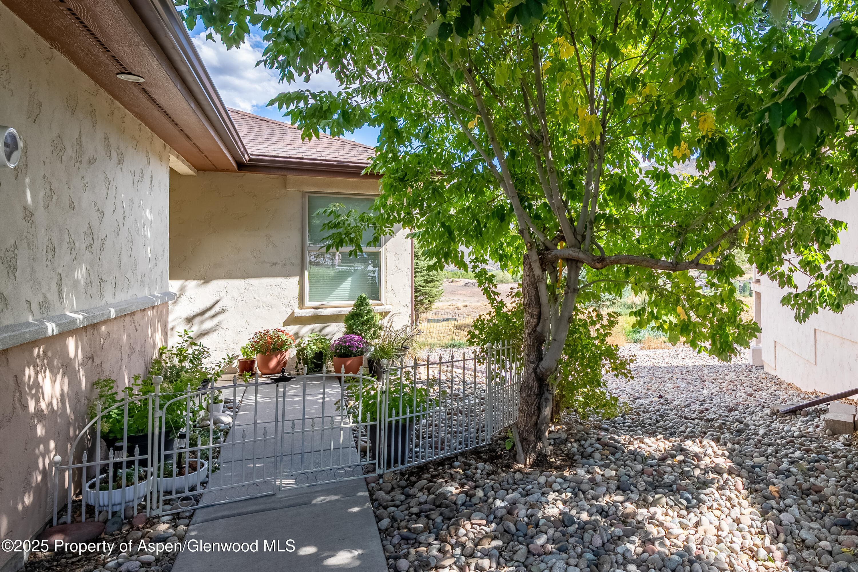 340 Castle Ridge Drive, New Castle, CO 81647 - Photo 3