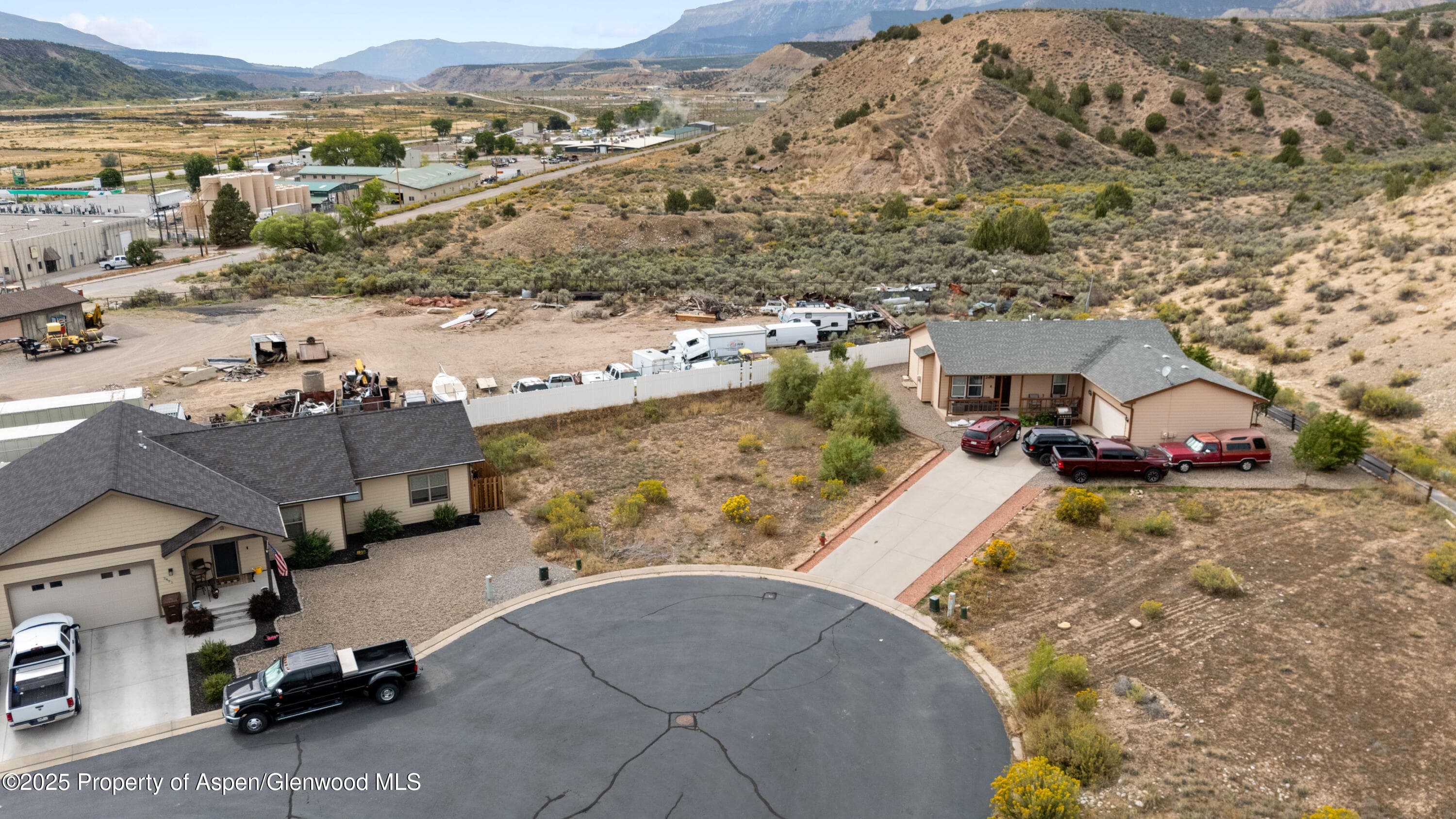 2495 Pioneer Way, Rifle, CO 81650 - Photo 3