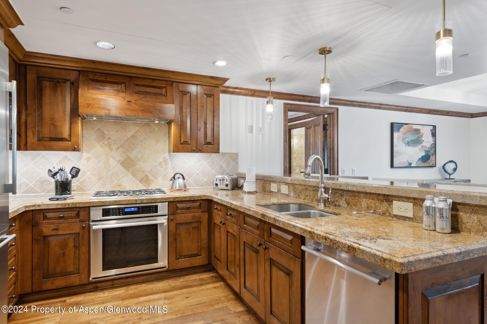 415 E Dean St, Unit 17, Weeks 5&6 Street, Aspen, CO 81611 - Photo 6