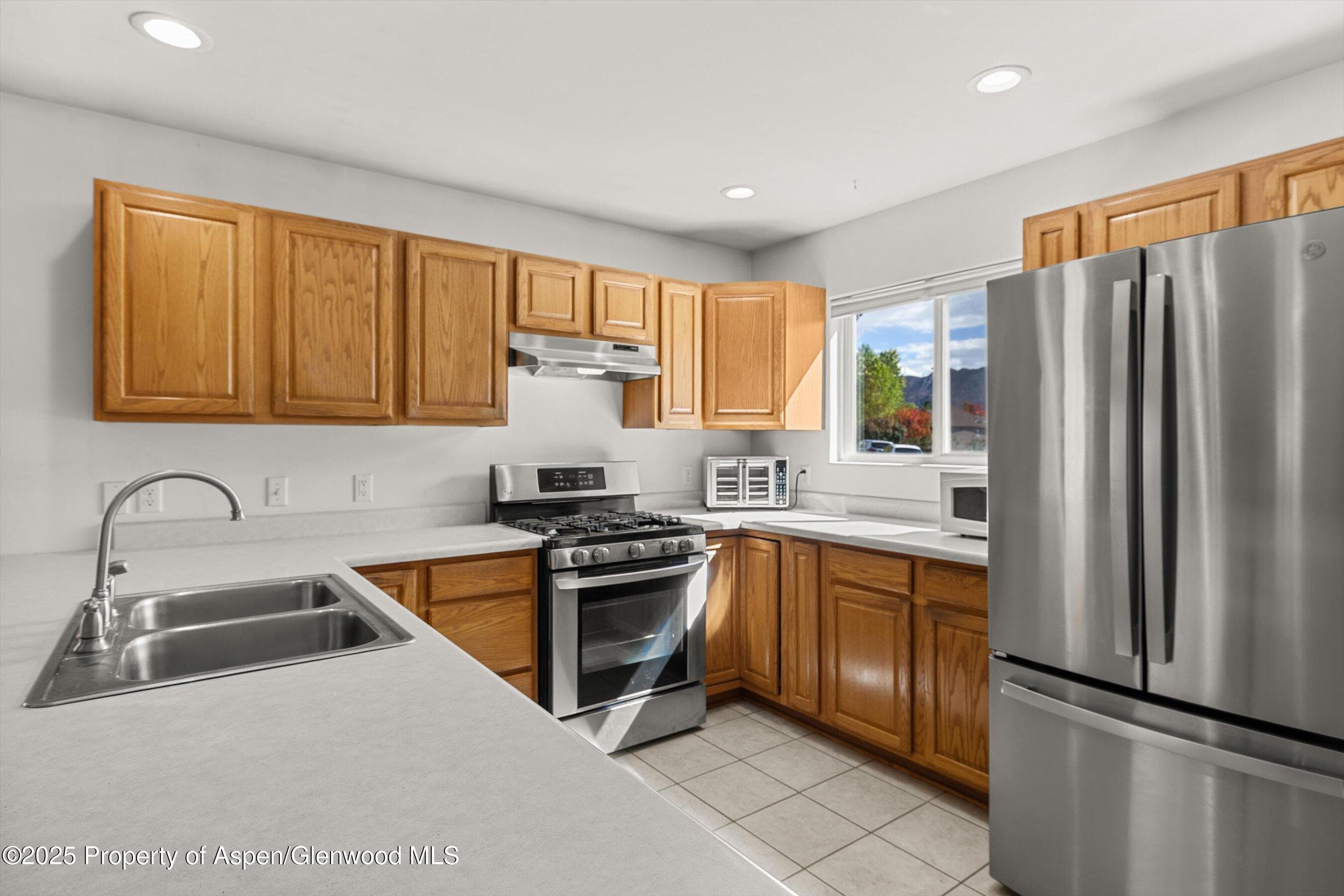 308 Pennyroyal Court, New Castle, CO 81647 - Photo 5