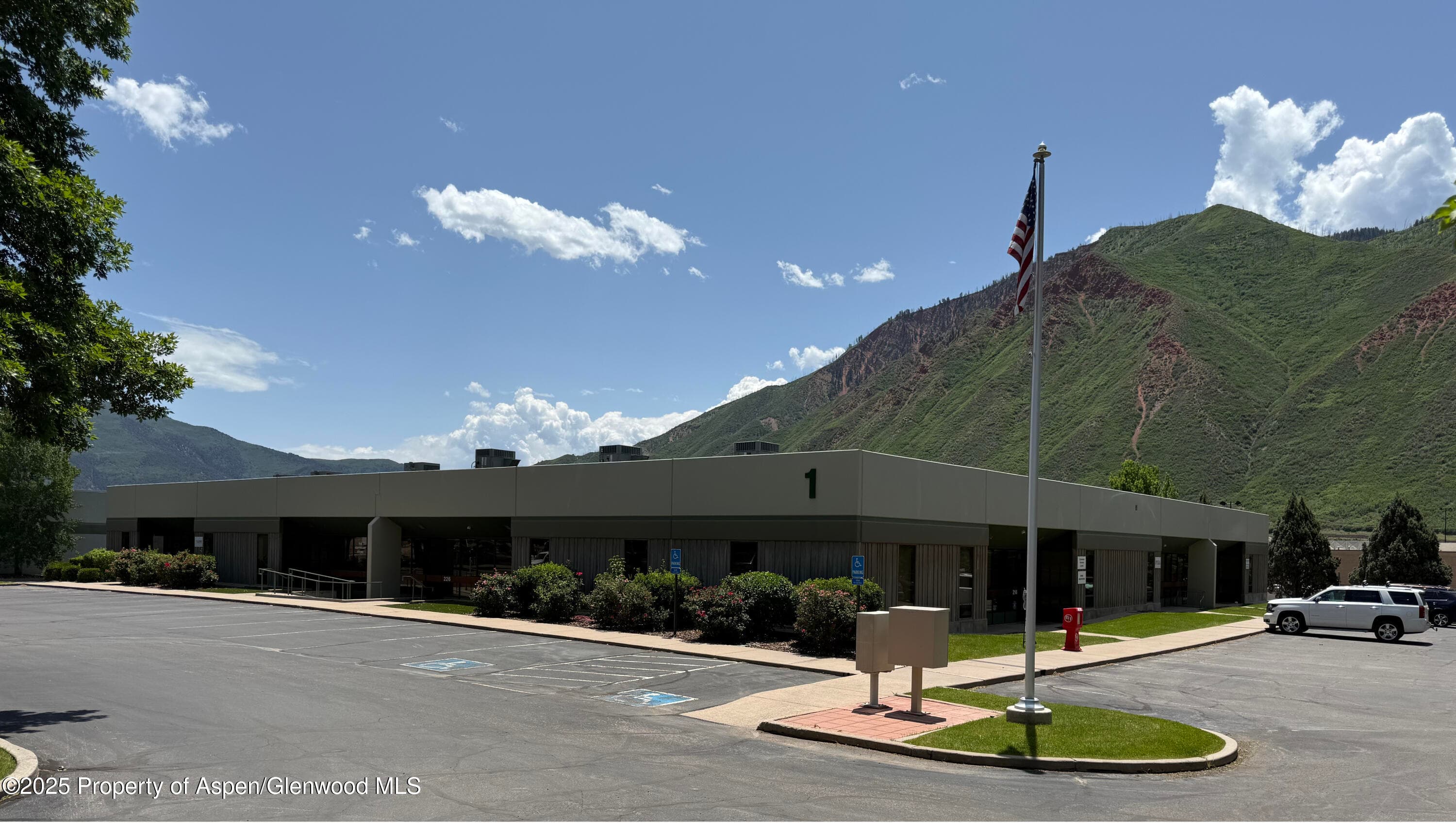 274 Center Driver Drive, Glenwood Springs, CO 81601 - Photo 2