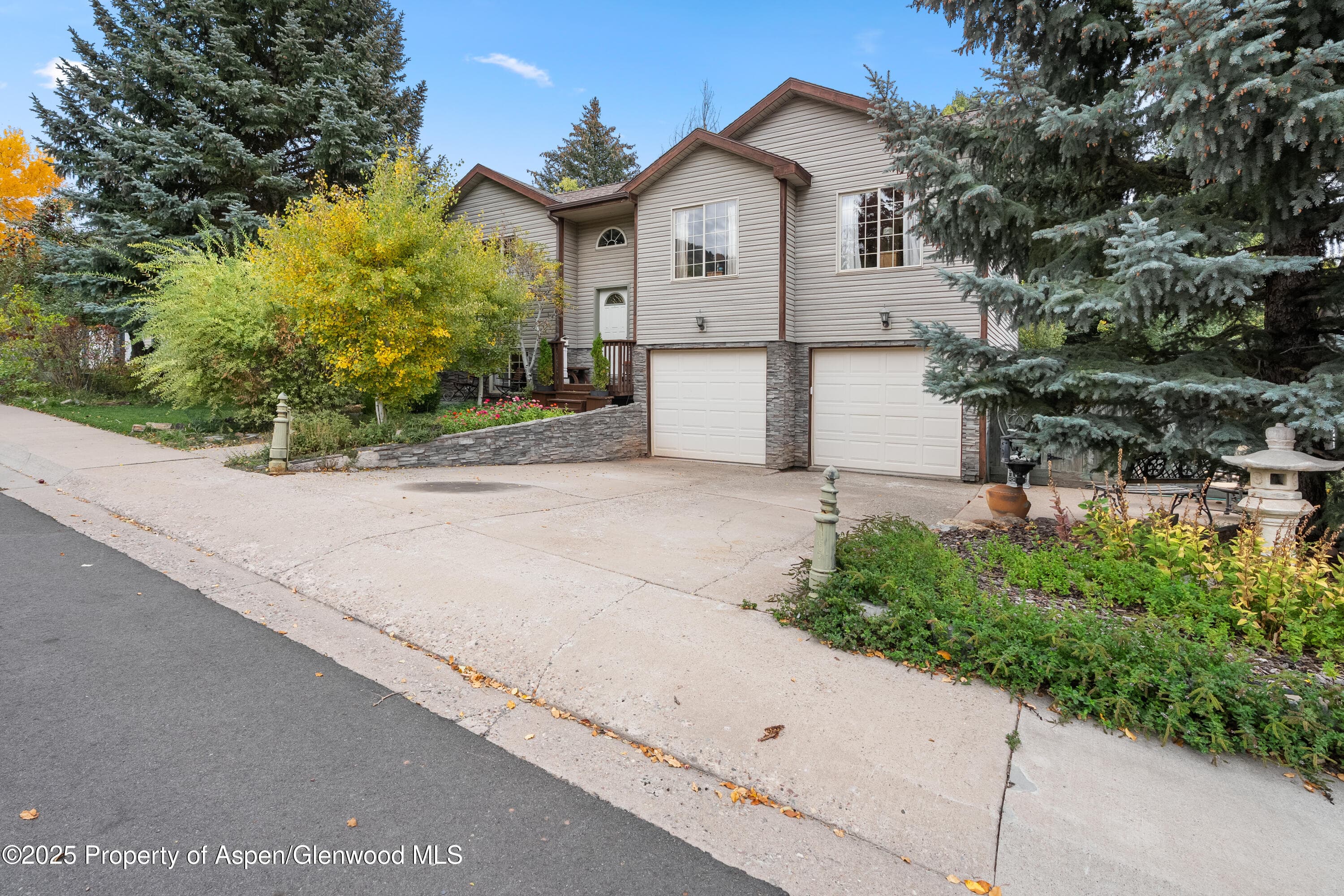 310 Mesquite Court, New Castle, CO 81647 - Photo 1