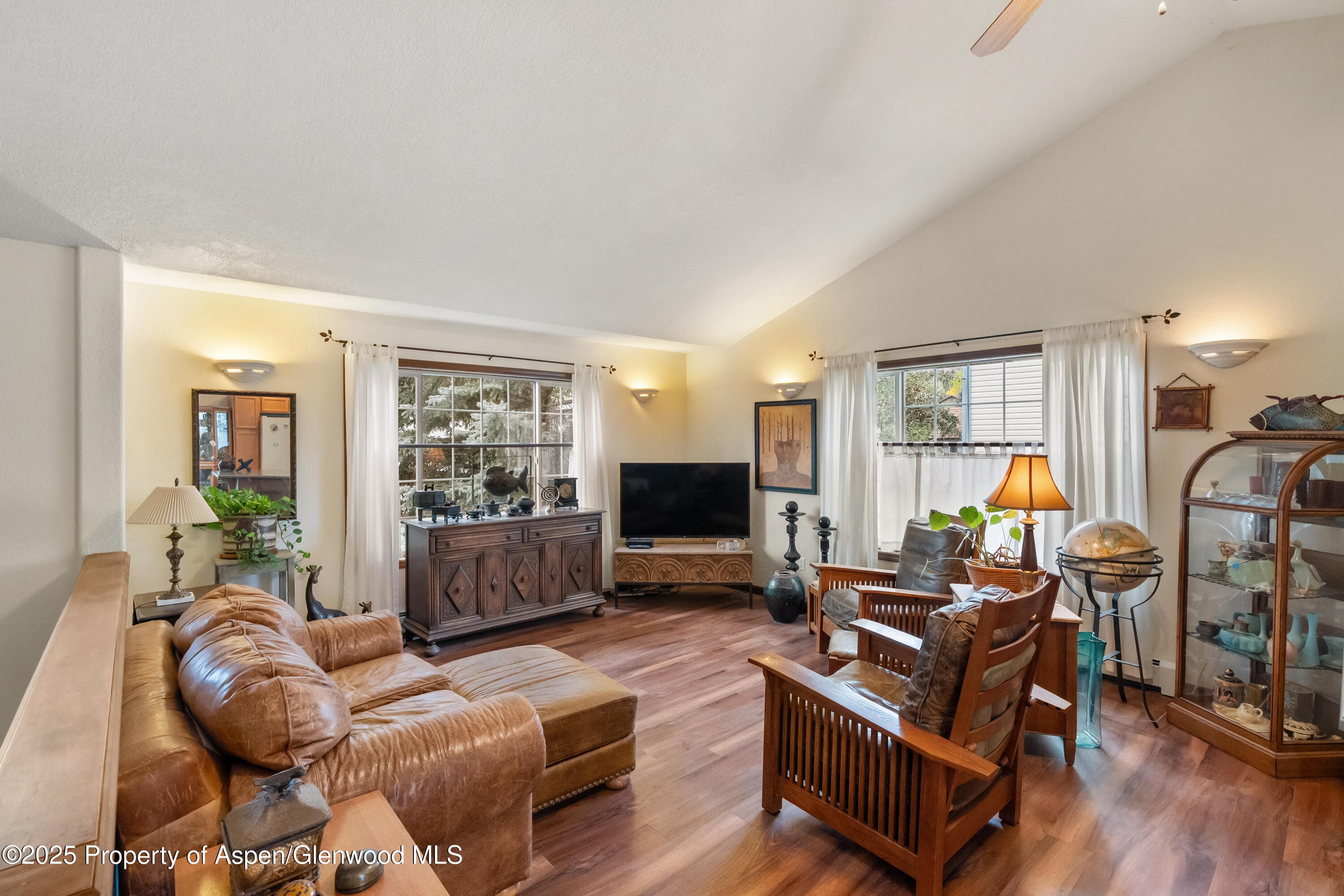 310 Mesquite Court, New Castle, CO 81647 - Photo 3