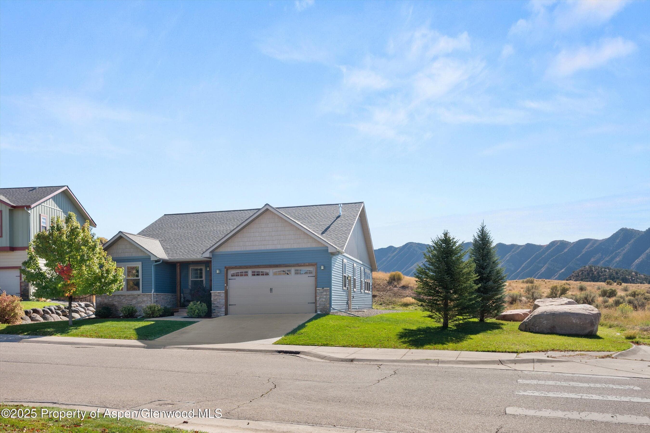 100 N Wildhorse Drive, New Castle, CO 81647 - Photo 2