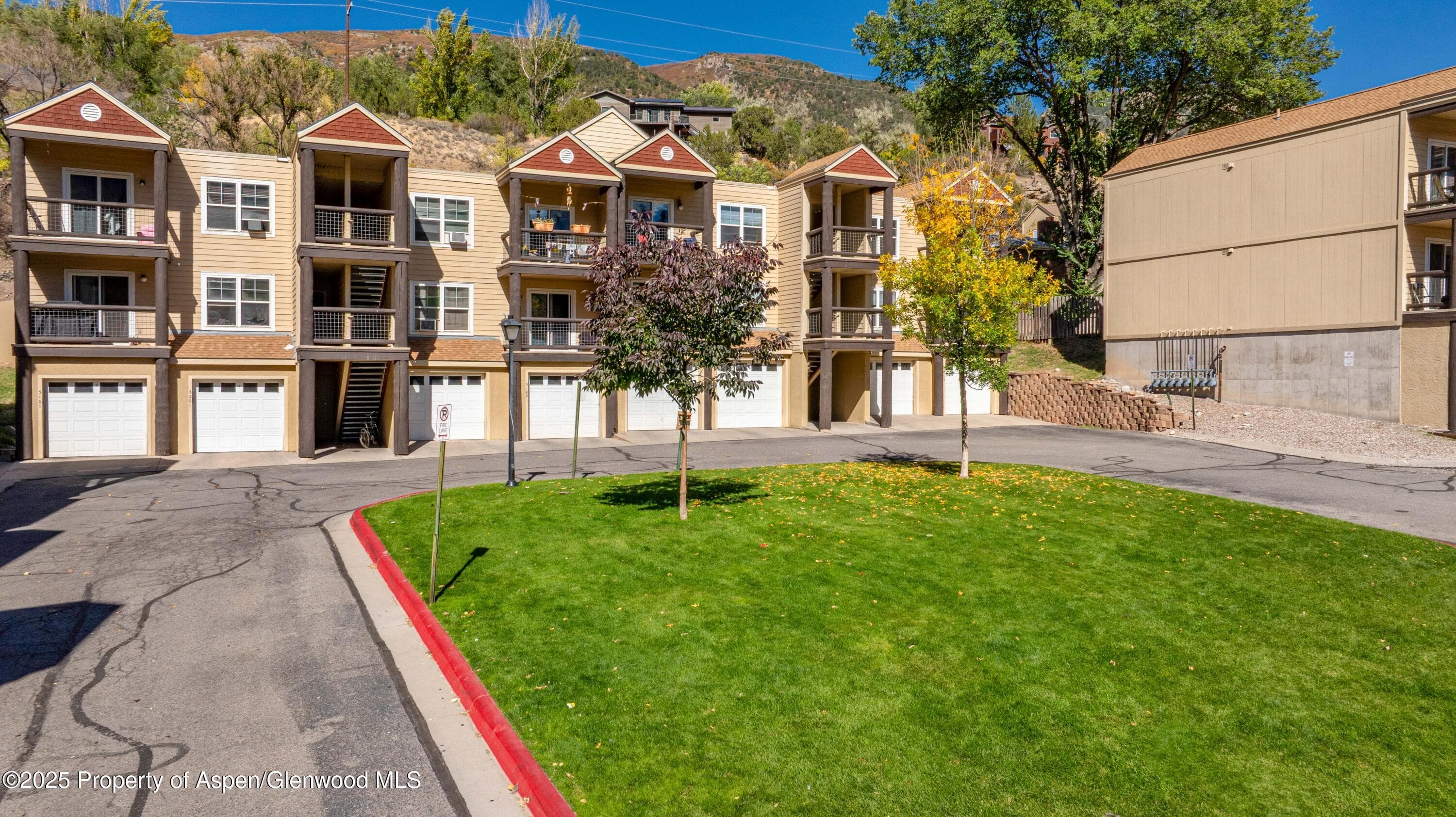 3104 Sunset Ridge Court, Glenwood Springs, CO 81601 - Photo 5