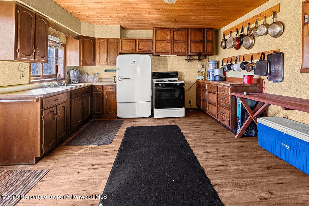 2950 Timberlane Drive Lots 554 & 555, Craig, CO 81625 - Photo 9