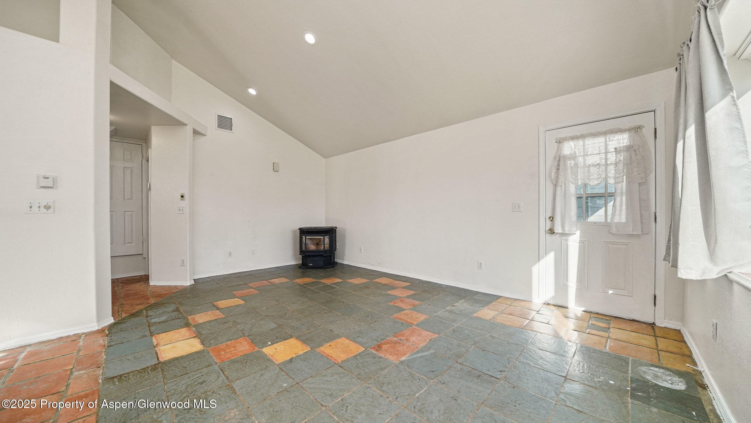 241 S Sycamore Street, Fruita, CO 81521 - Photo 8