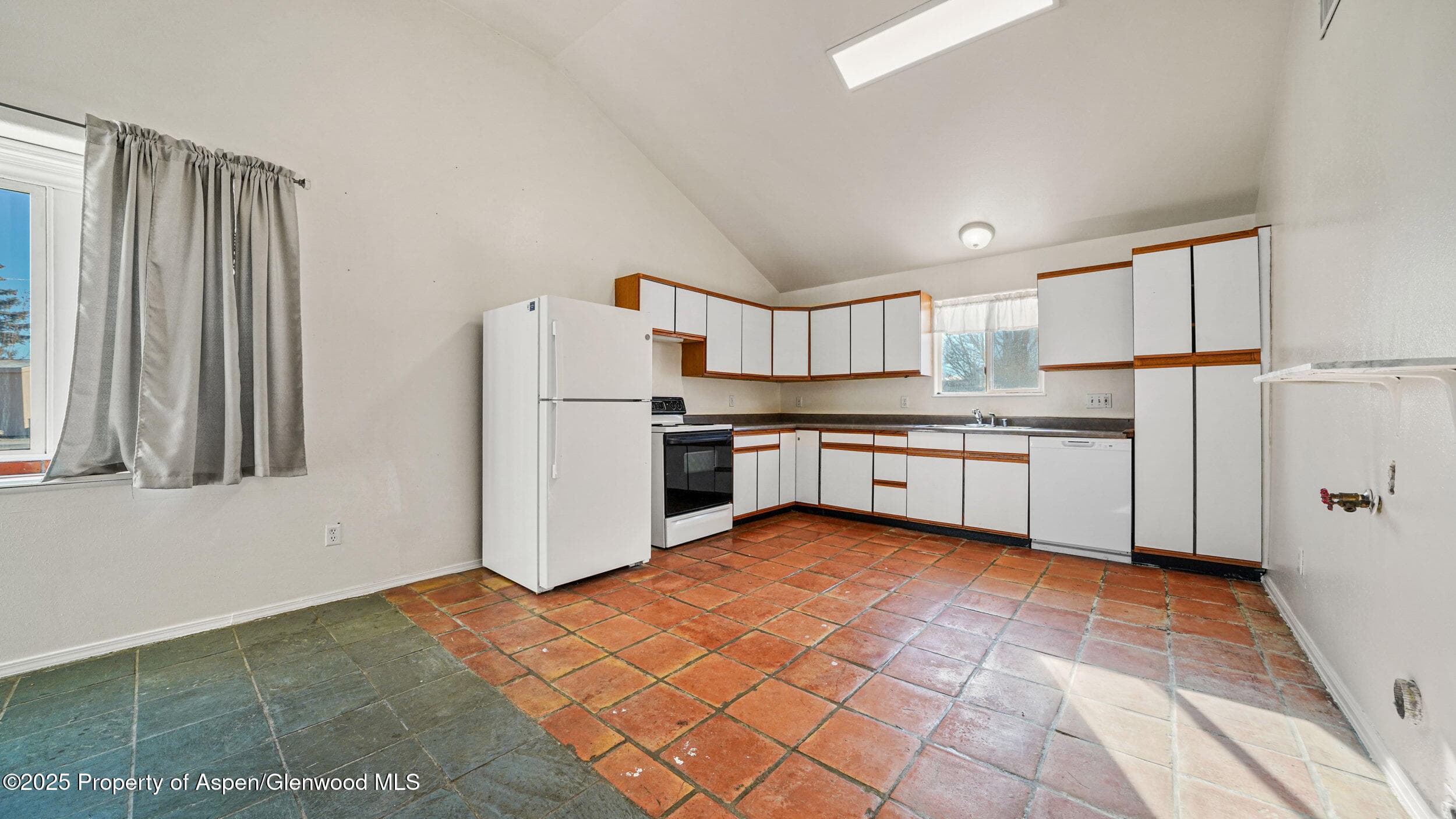 241 S Sycamore Street, Fruita, CO 81521 - Photo 10