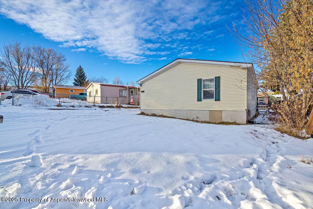 405 Hawthorn Street, Craig, CO 81625 - Photo 3