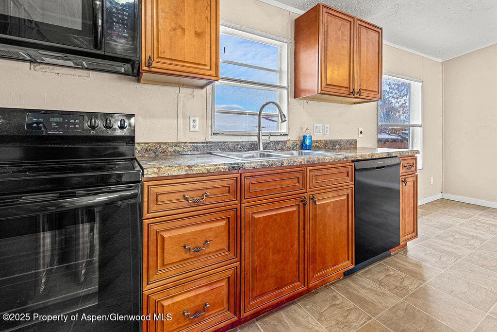 405 Hawthorn Street, Craig, CO 81625 - Photo 7