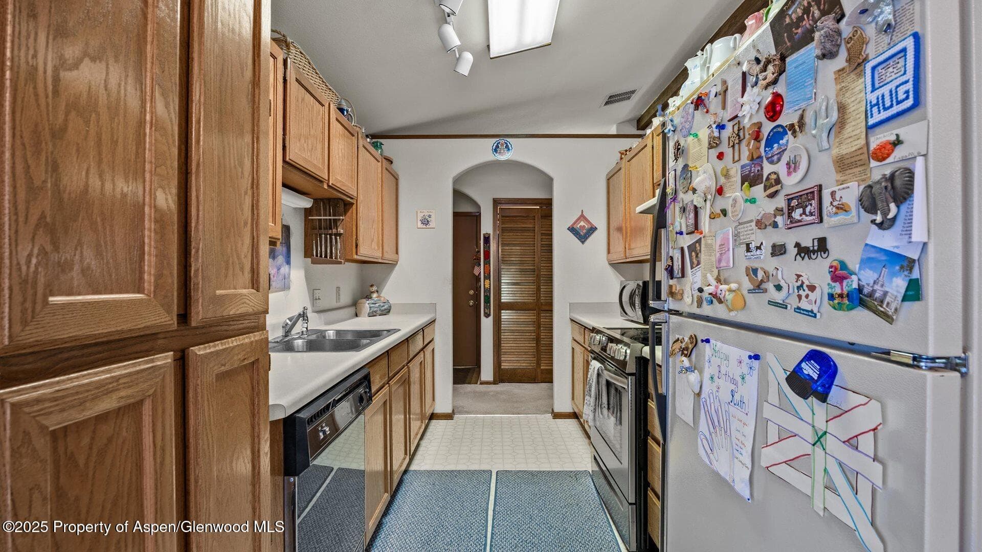 204 Buckthorn Road, New Castle, CO 81647 - Photo 8