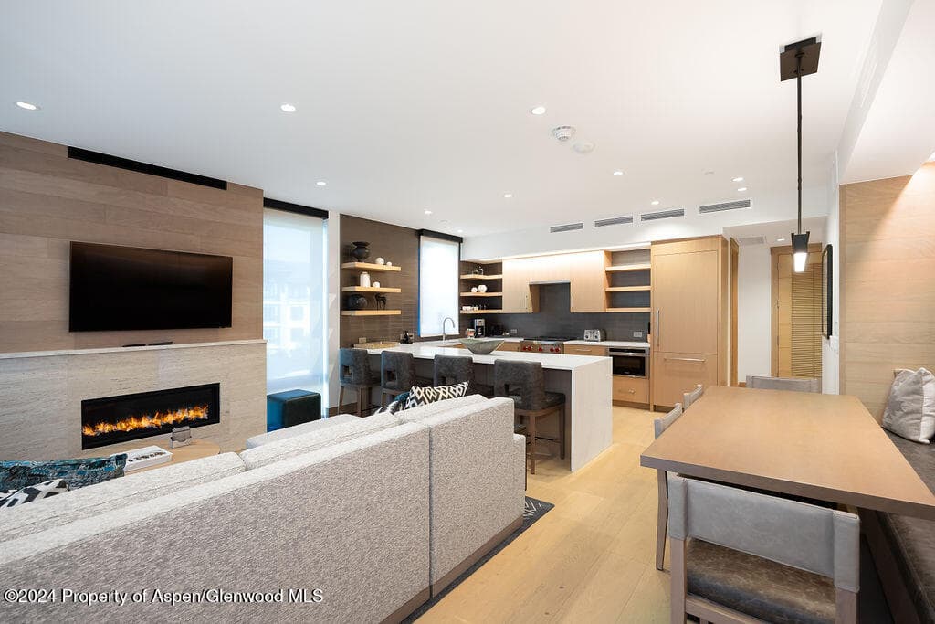 130 Wood Road 464, Snowmass Village, CO 81615 - Photo 2