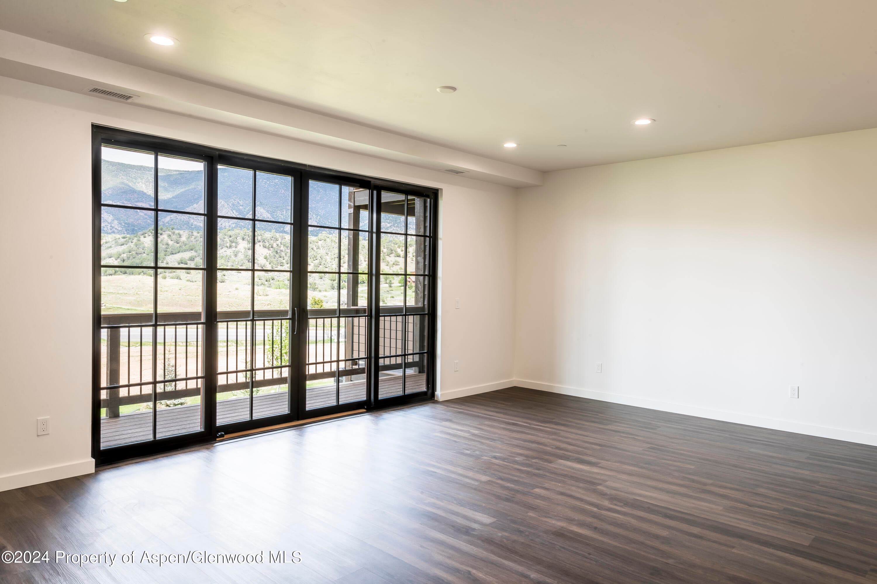 601 Little Cloud, New Castle, CO 81647 - Photo 2