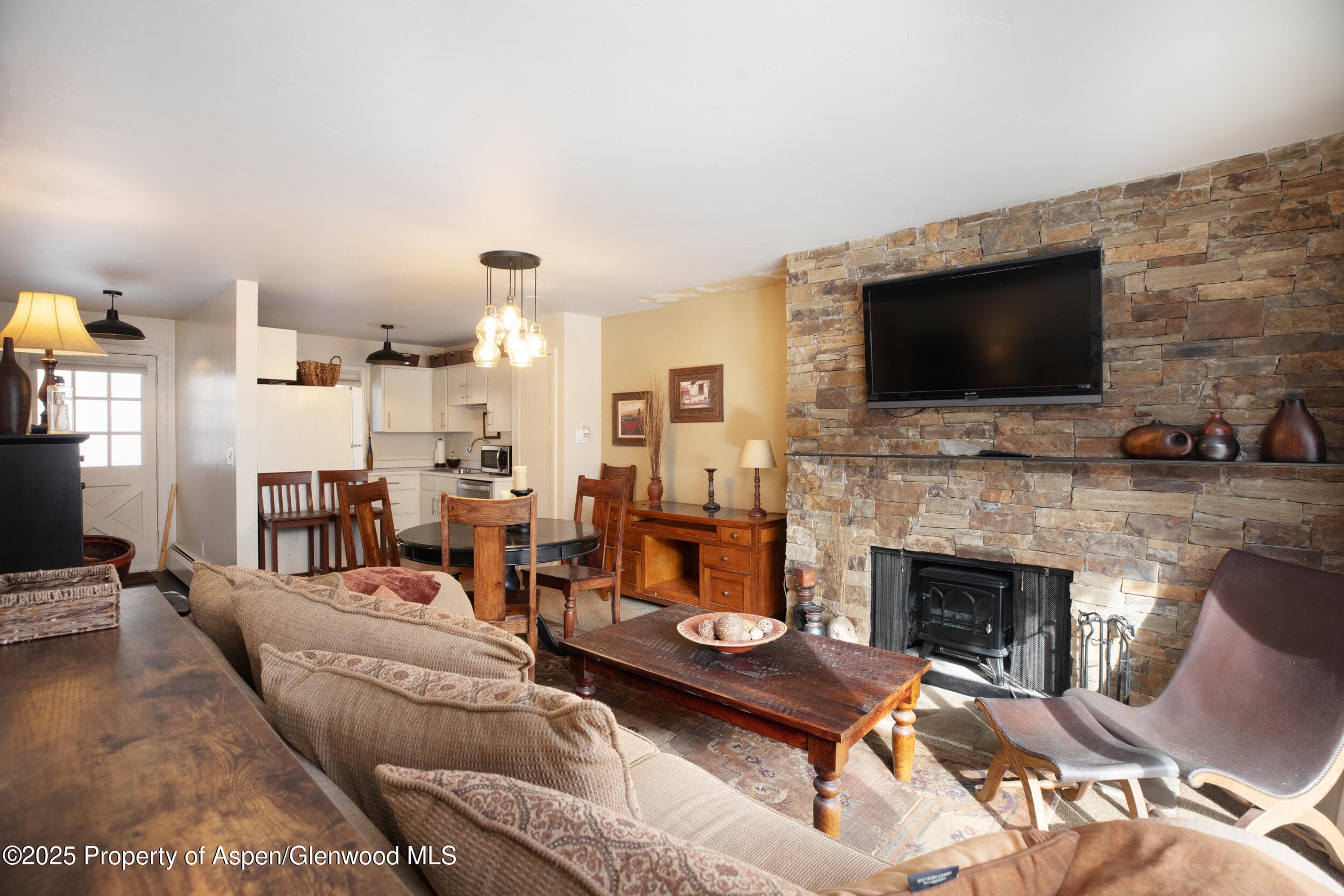1880 MEADOW RIDGE Road #7, Vail, CO 81657 - Photo 3