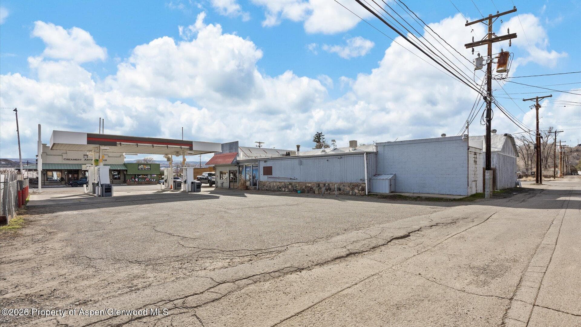 180 W Bridge Street, Hotchkiss, CO 81419 - Photo 5