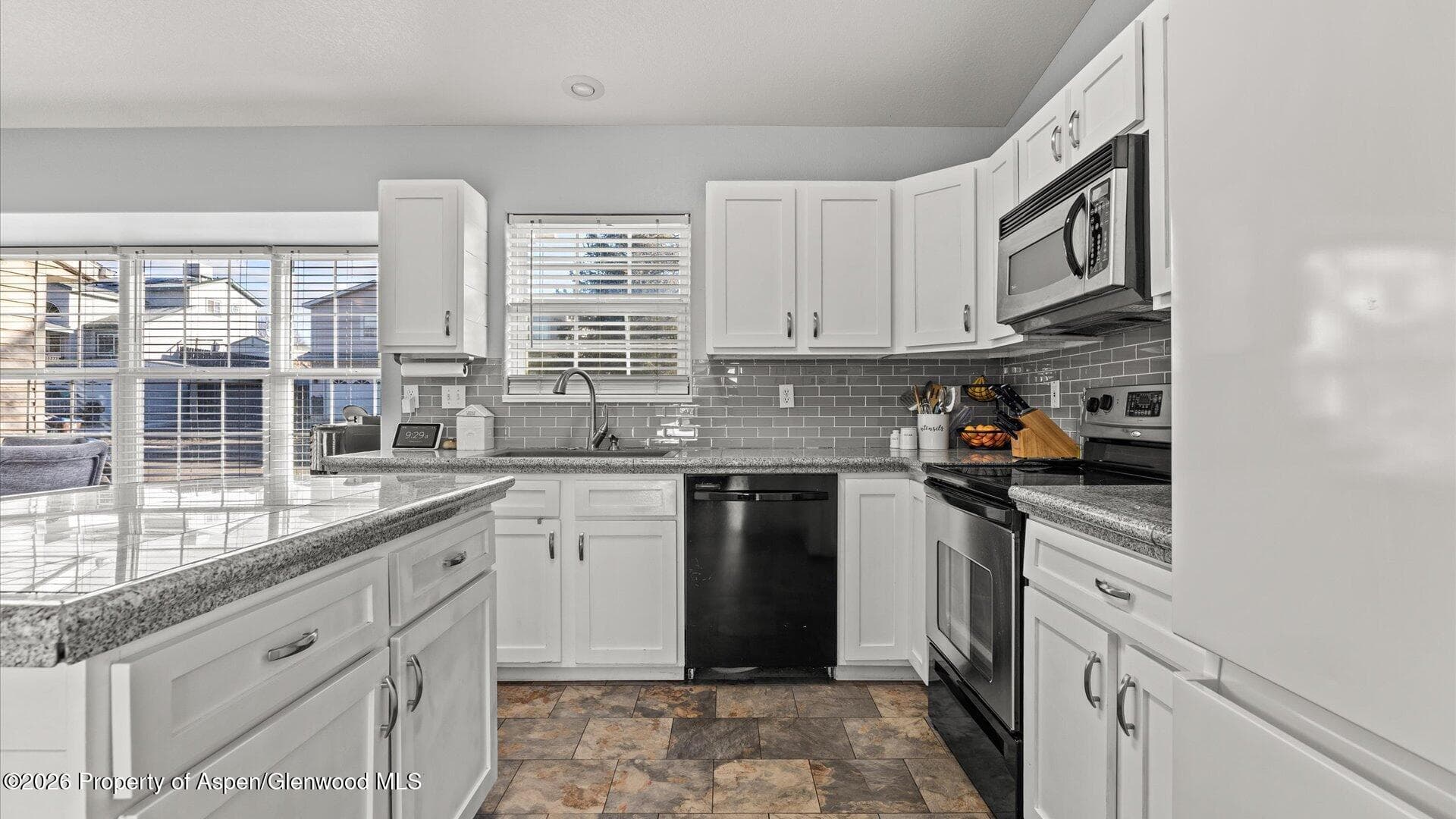 1557 E 12th Street, Rifle, CO 81650 - Photo 12