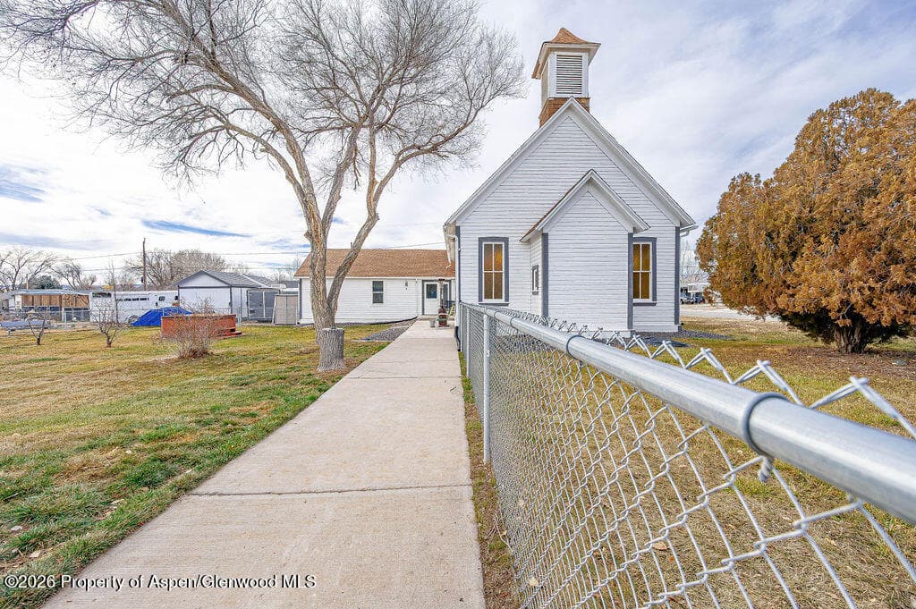 581 Denver Avenue, De Beque, CO 81630 - Photo 3