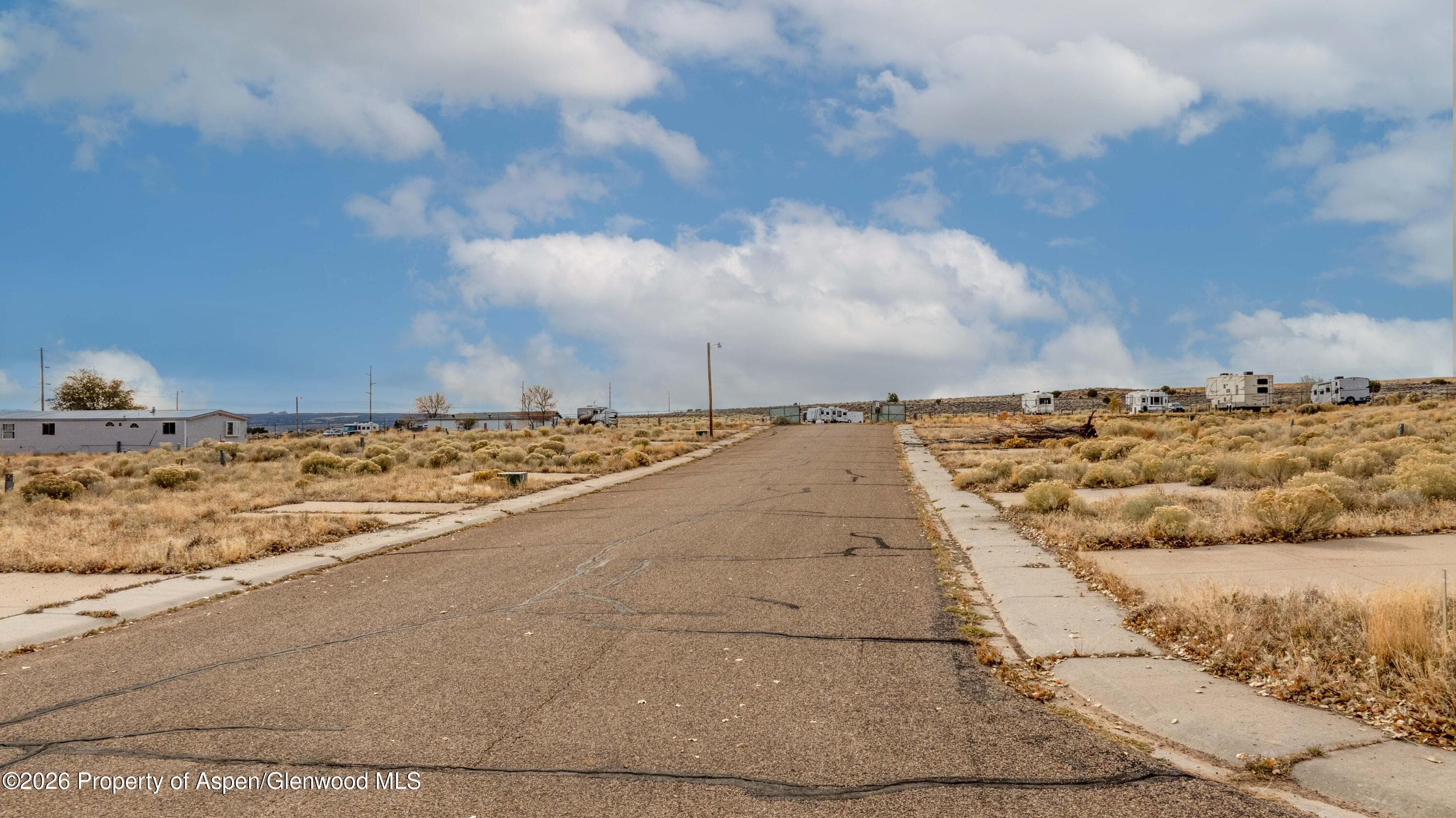801 Blue Mountain Avenue, Dinosaur, CO 81610 - Photo 4