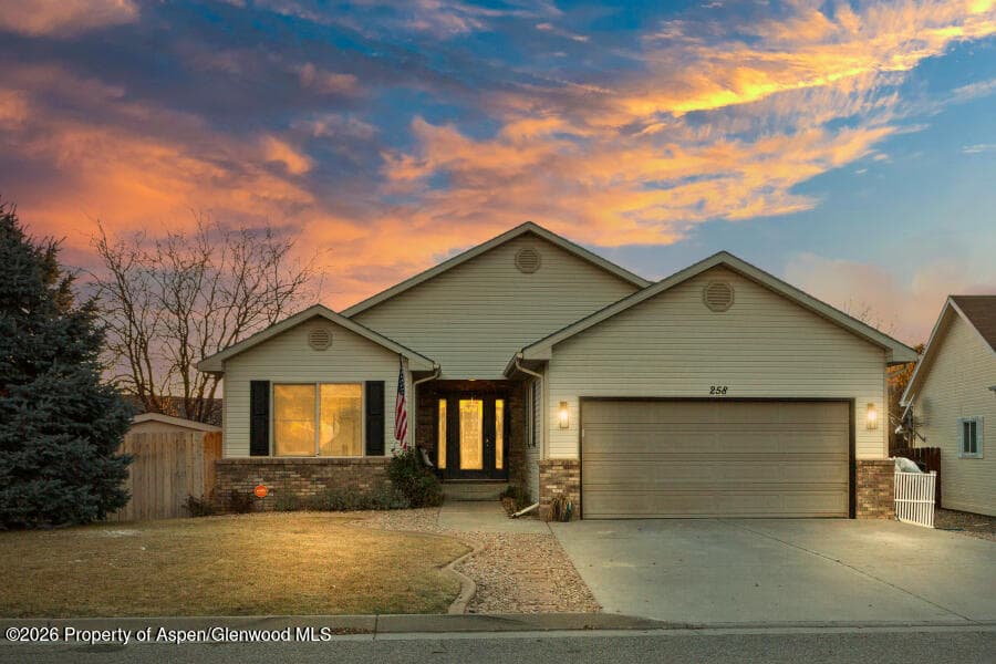 258 Ponderosa Circle, Parachute, CO 81635 - Photo 1