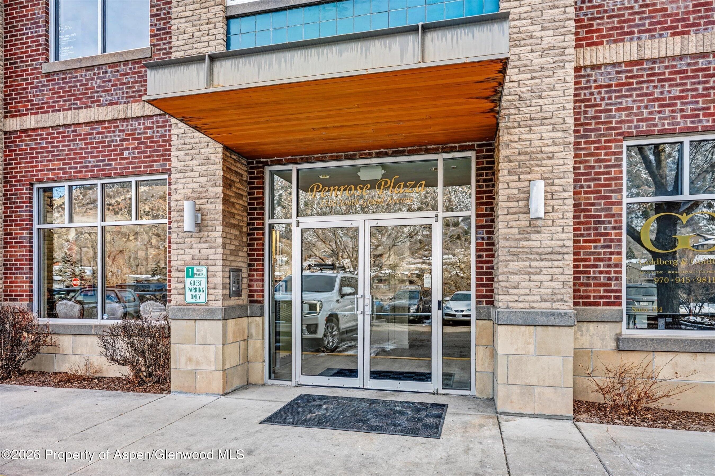 2520 S Grand Avenue 104, Glenwood Springs, CO 81601 - Photo 2